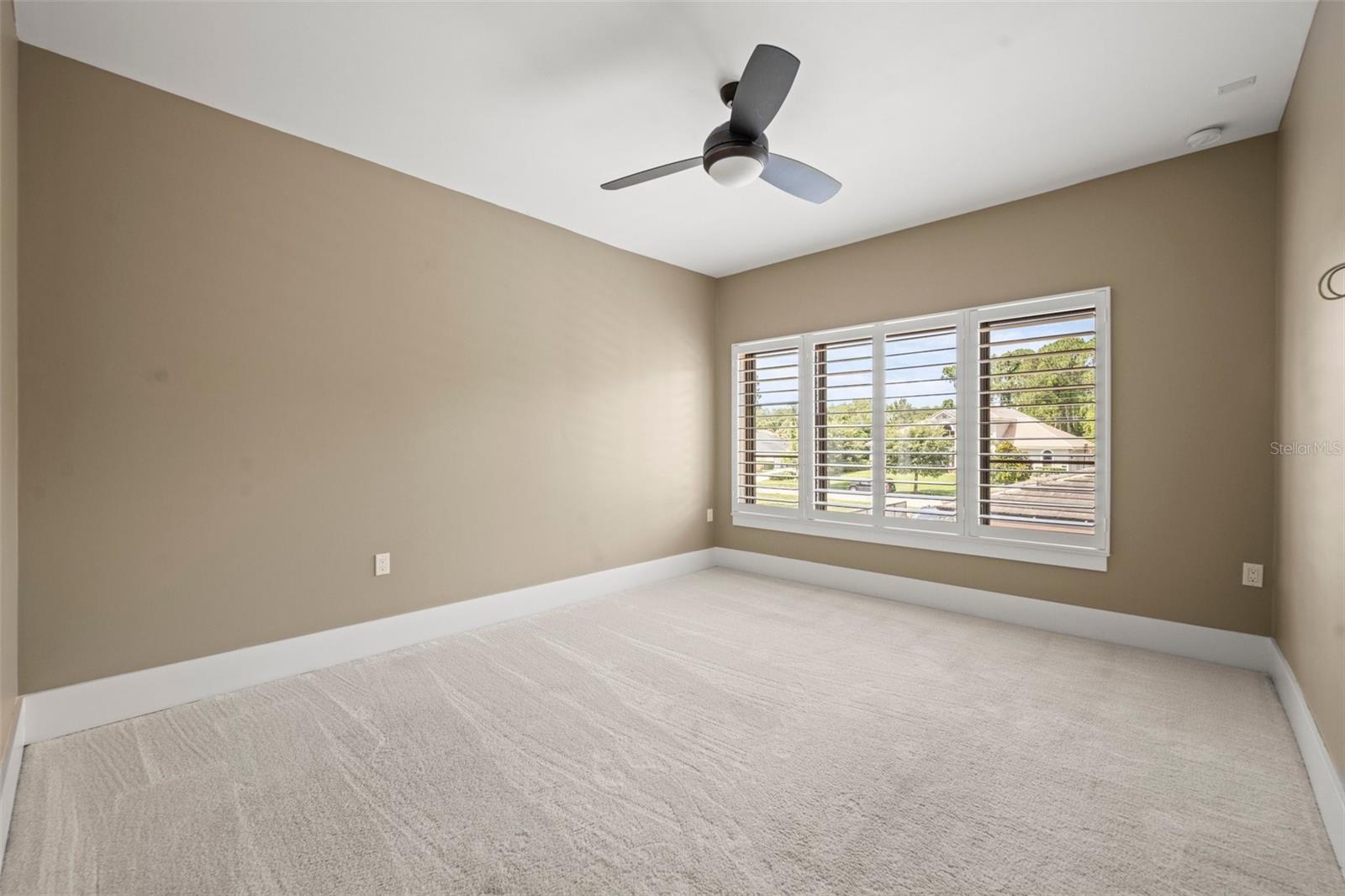 CYPRESS SHORES - Residential