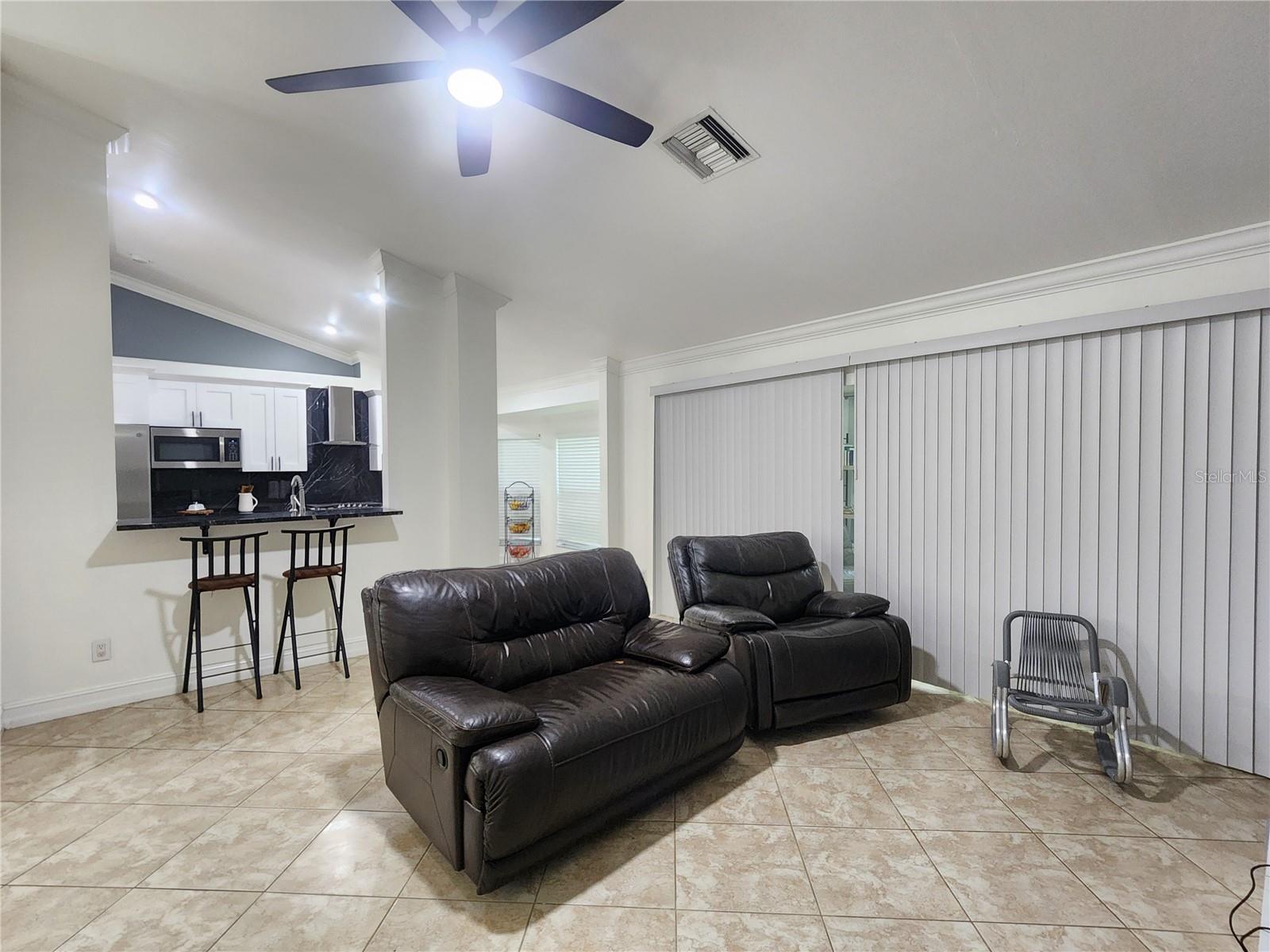 GOLDEN GATE ESTATE UNIT 13 - Residential
