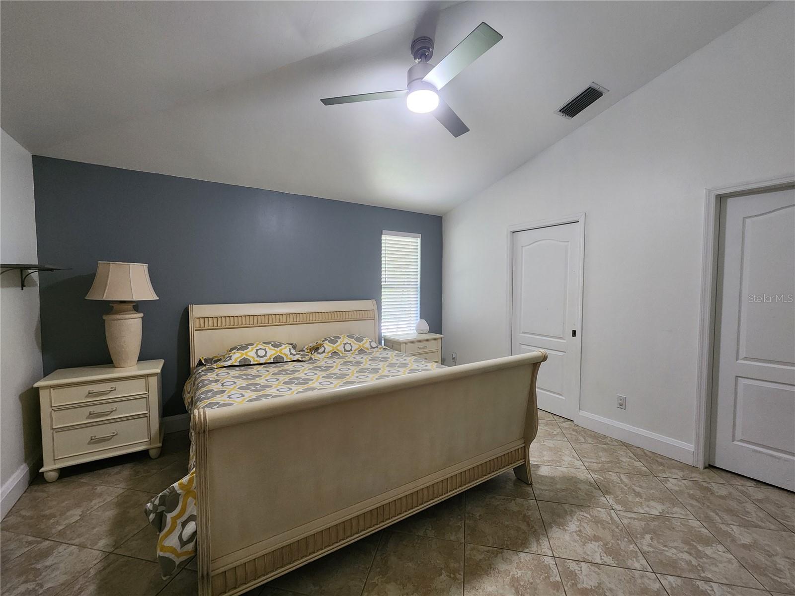 GOLDEN GATE ESTATE UNIT 13 - Residential