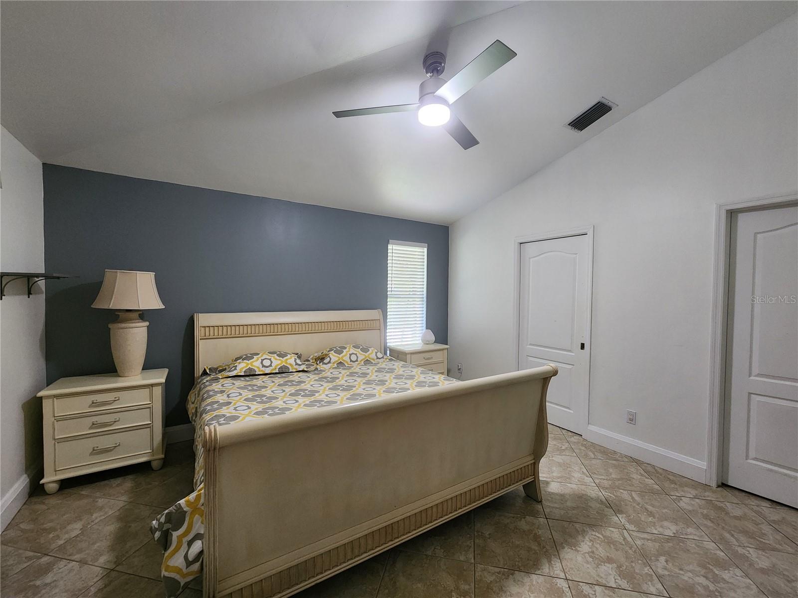 GOLDEN GATE ESTATE UNIT 13 - Residential