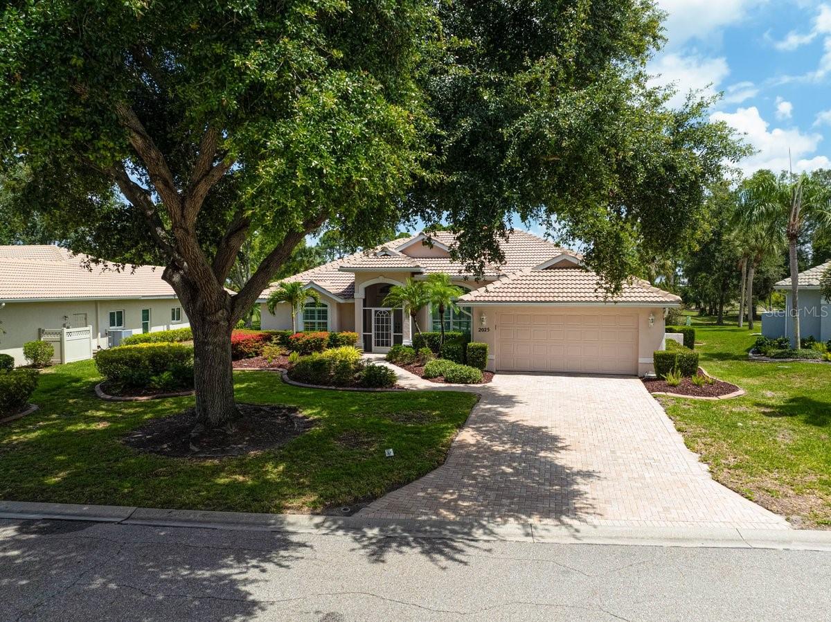 CALUSA LAKES - Residential