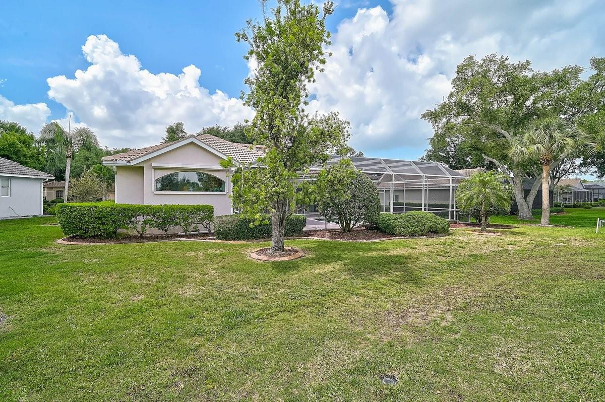 CALUSA LAKES - Residential