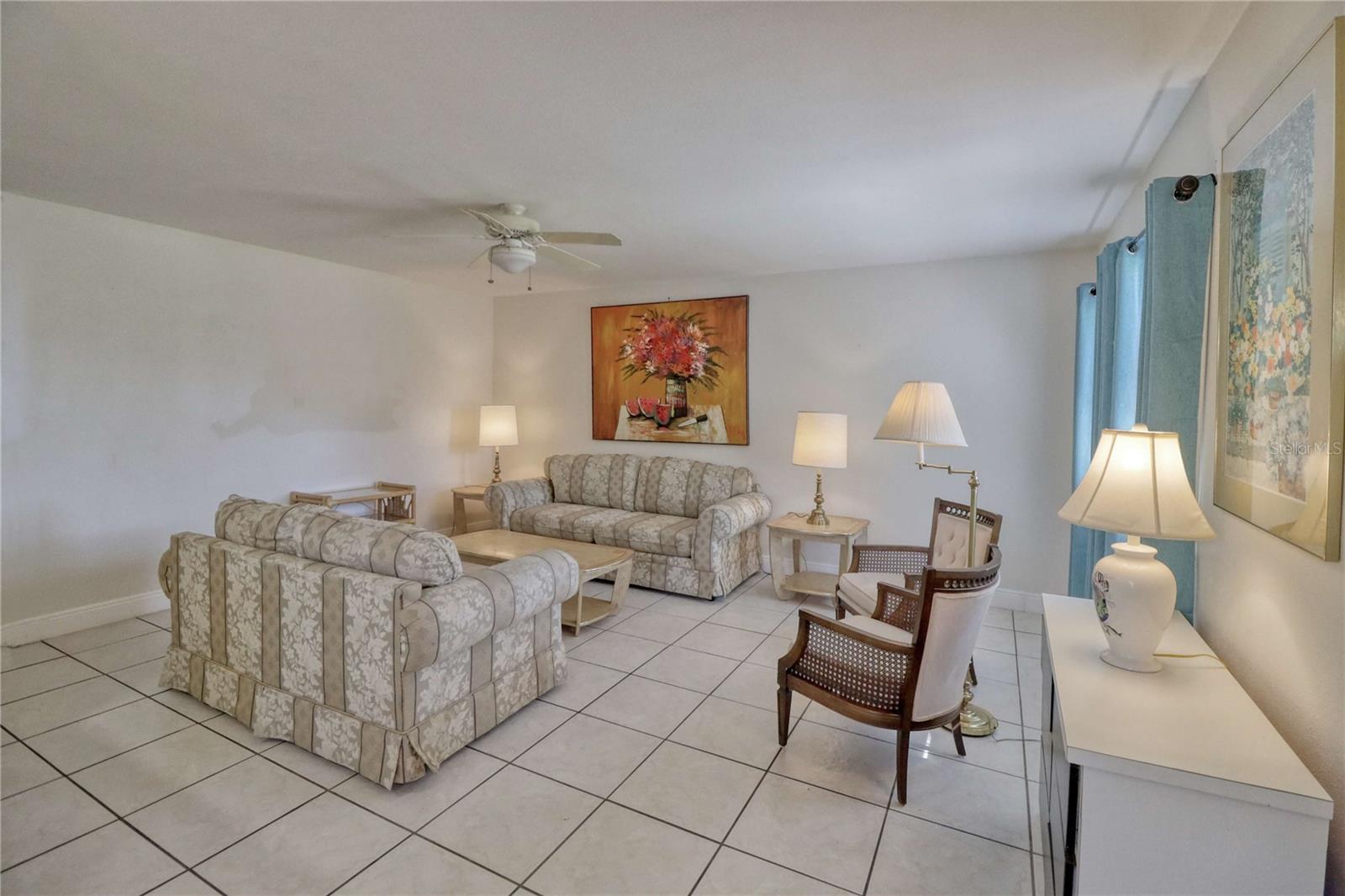 CAMBRIDGE I CONDO - Residential