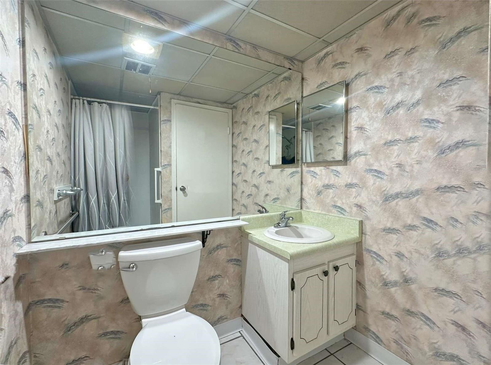 CAMBRIDGE I CONDO - Residential