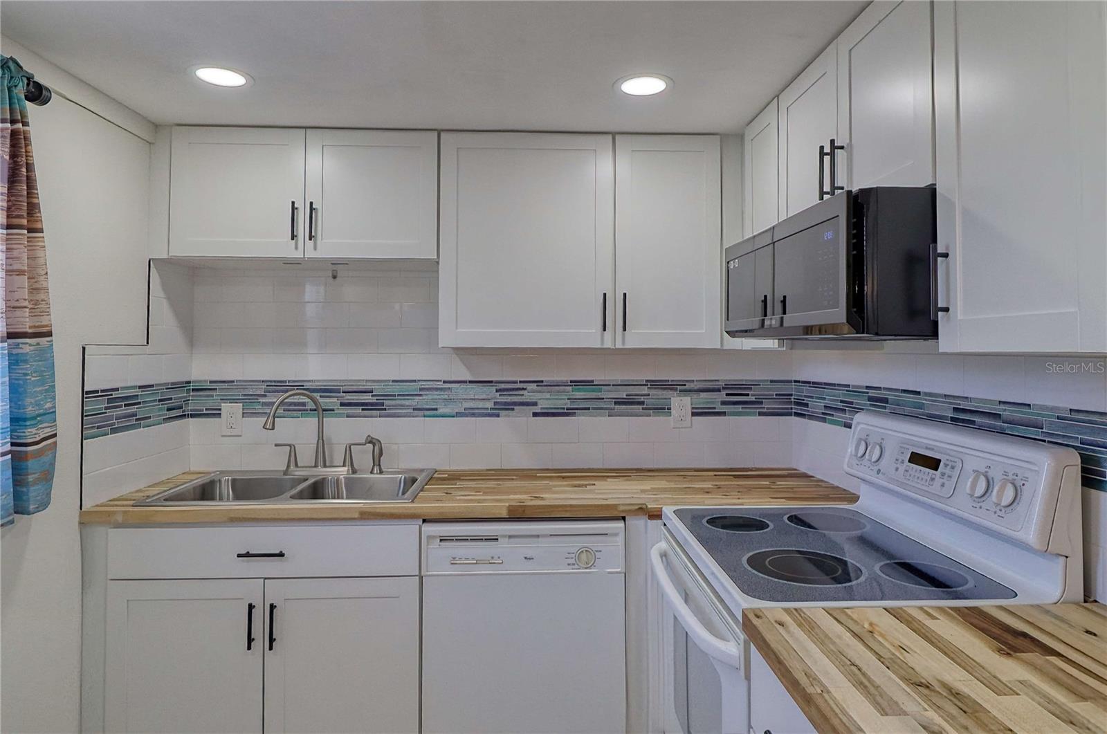 CAMBRIDGE I CONDO - Residential