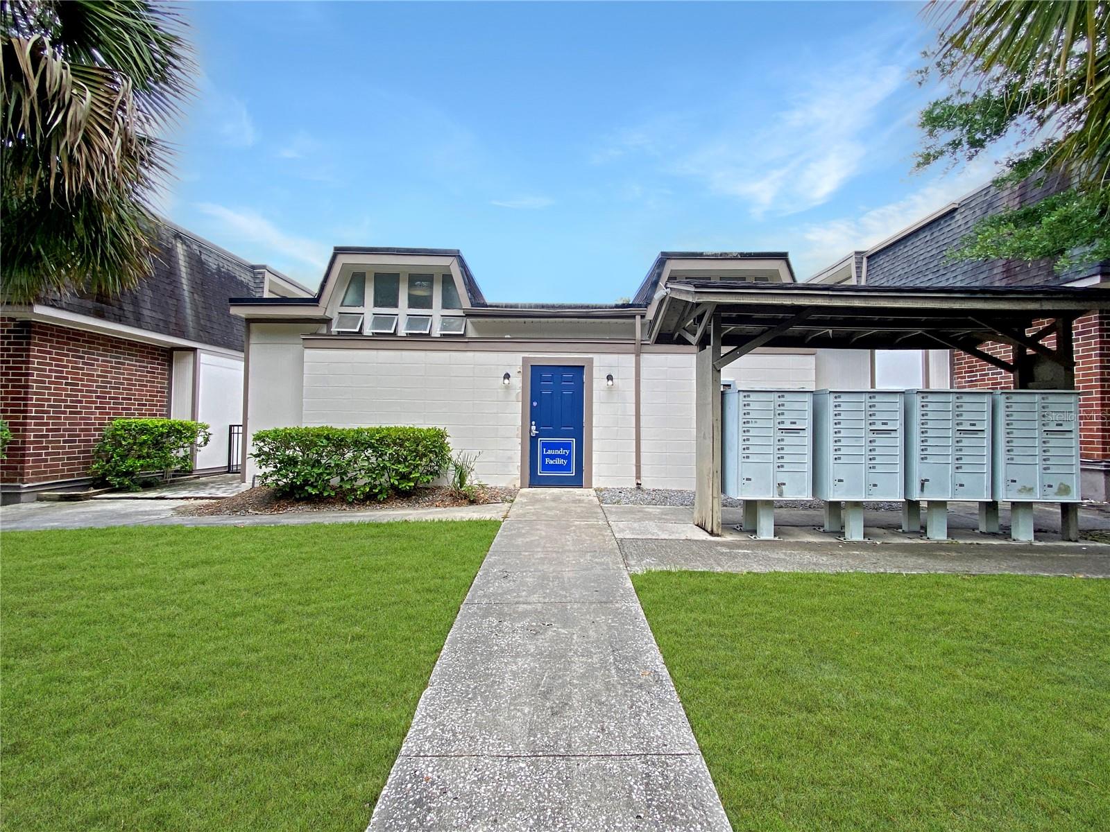 SUMMIT HOUSE - Residential
