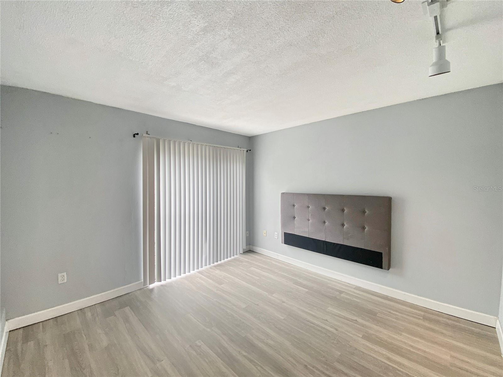 SUMMIT HOUSE - Residential