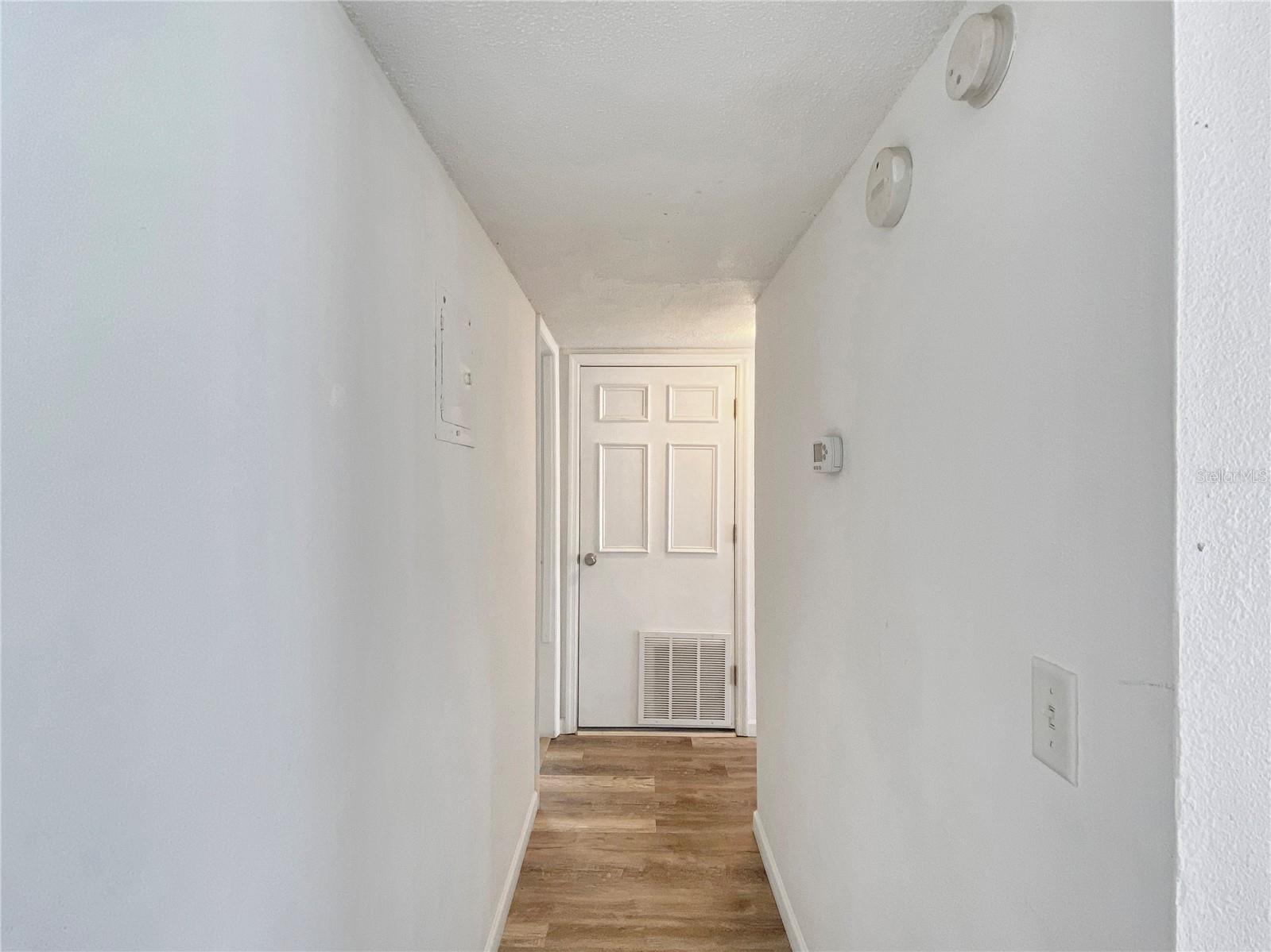 SUMMIT HOUSE - Residential