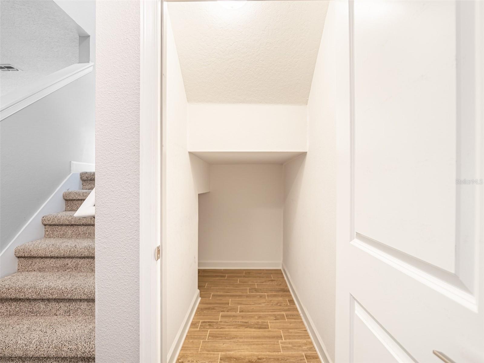 DRAYTON-PRESTON WOODS/PROVIDEN - Residential
