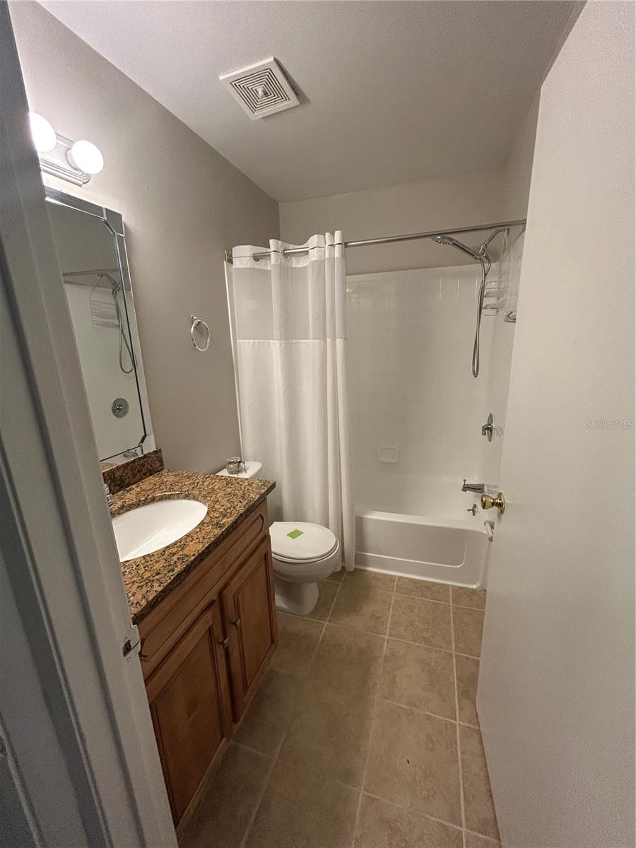 OXFORD SQUARE CONDO - Residential