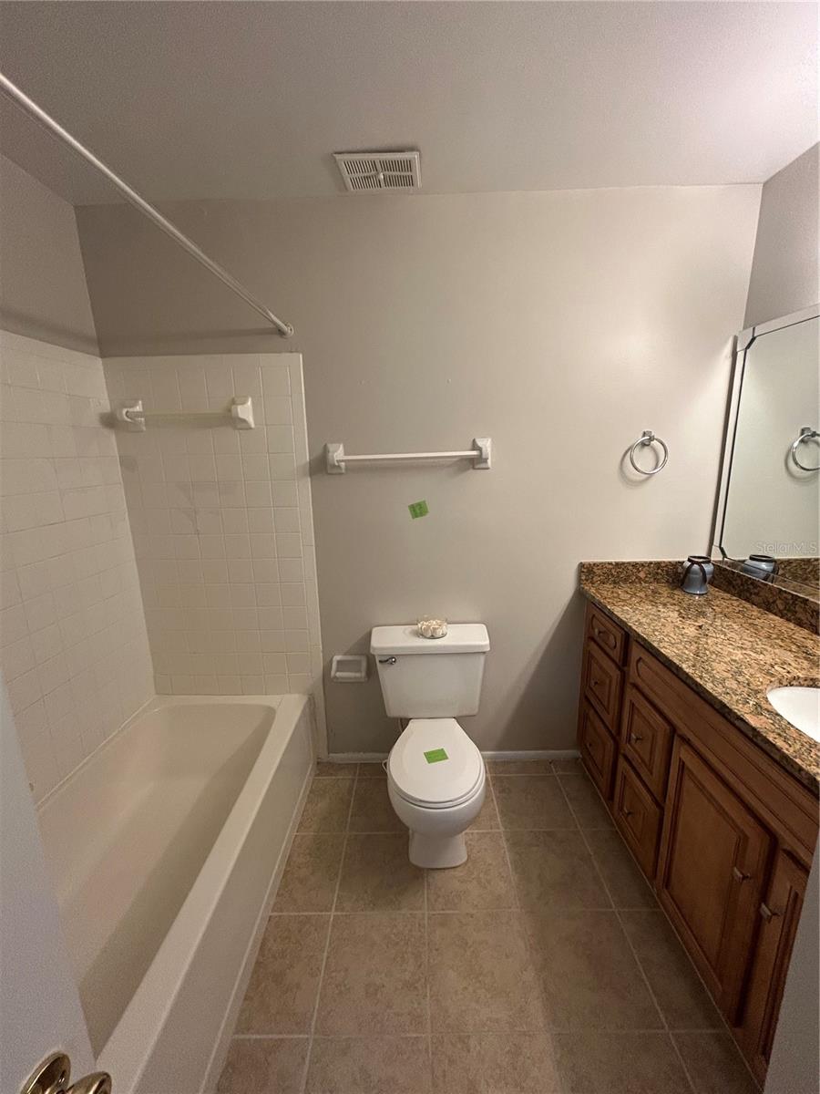 OXFORD SQUARE CONDO - Residential