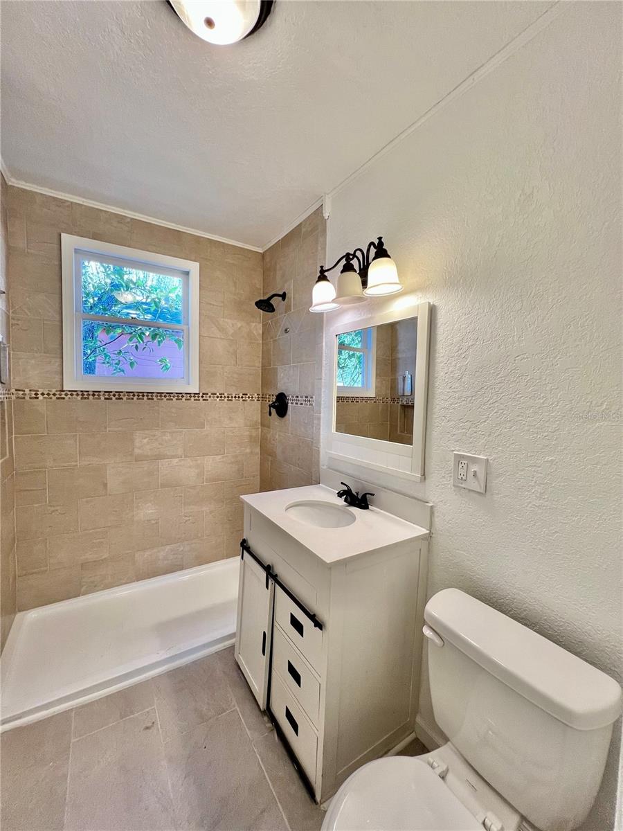 POWERS CENTRAL PARK SUB - Residential Lease