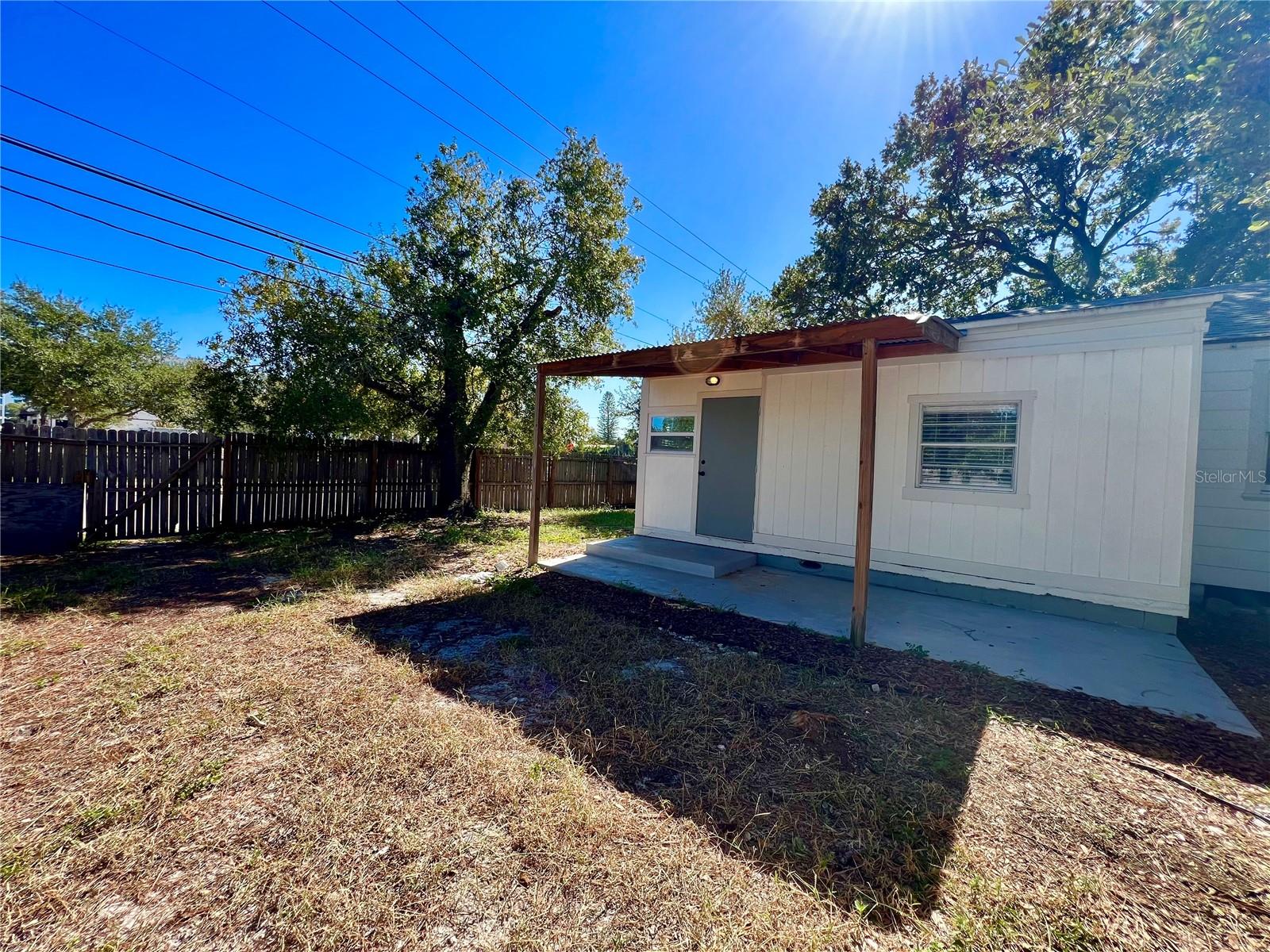POWERS CENTRAL PARK SUB - Residential Lease