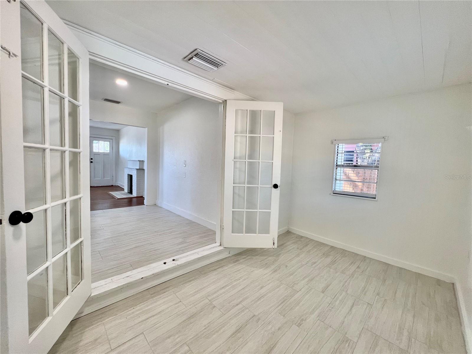 POWERS CENTRAL PARK SUB - Residential Lease