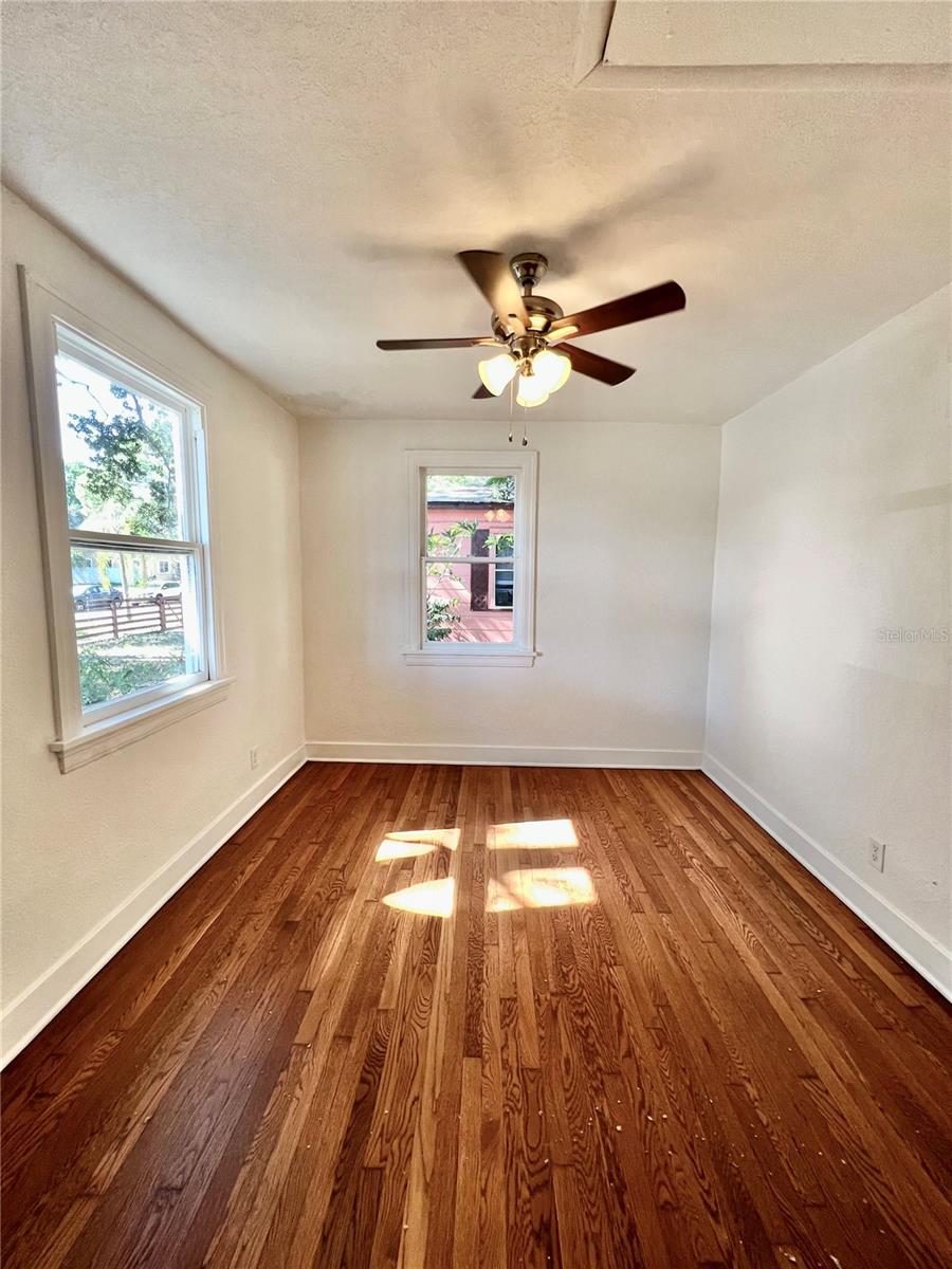 POWERS CENTRAL PARK SUB - Residential Lease