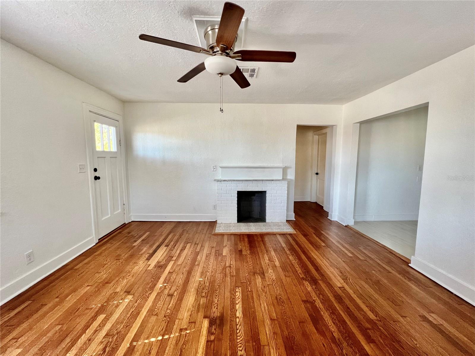 POWERS CENTRAL PARK SUB - Residential Lease