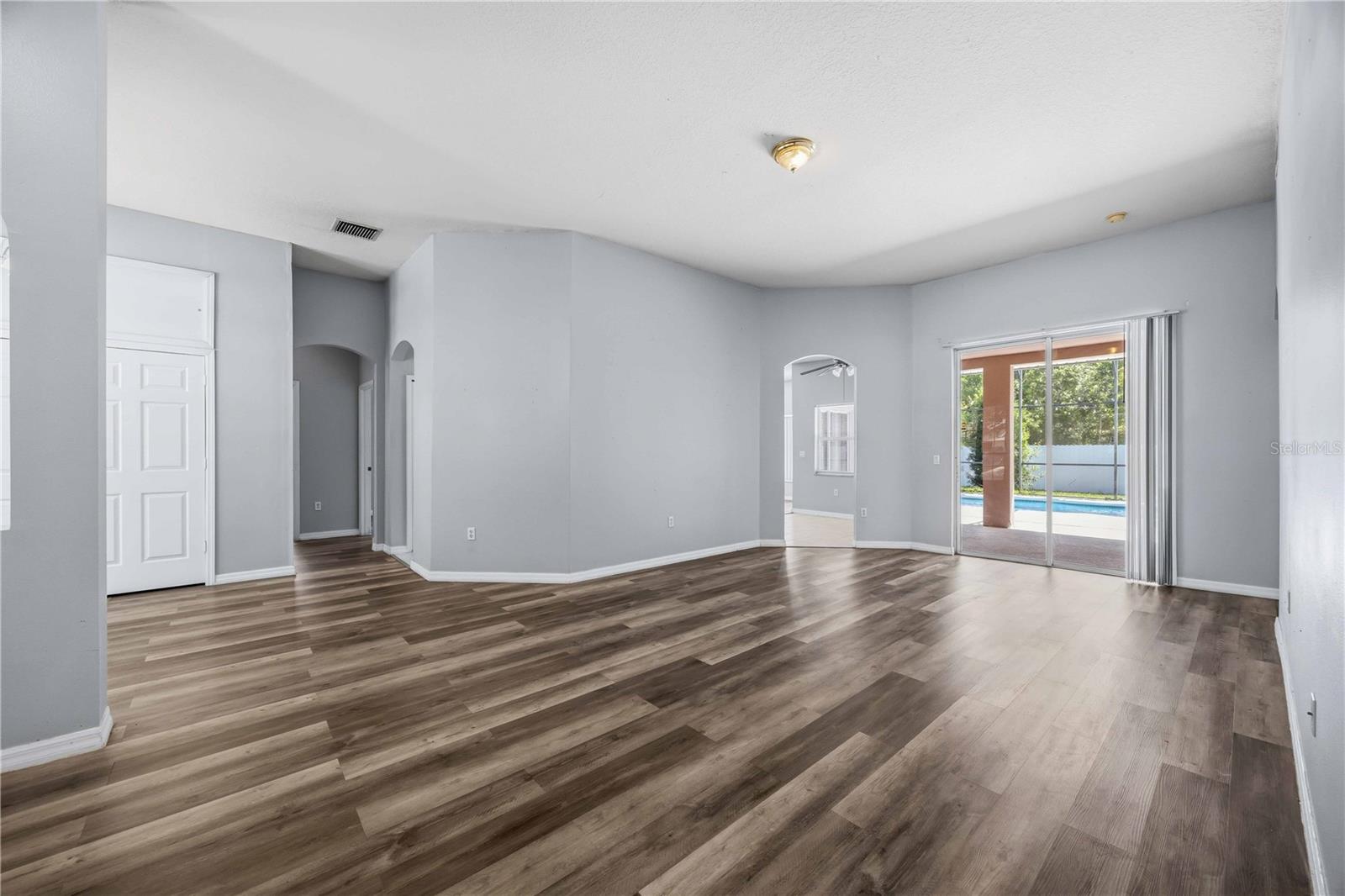 BRIGHTON LAKES PH 1 - Residential