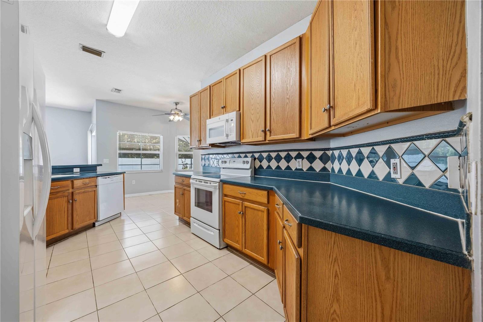 BRIGHTON LAKES PH 1 - Residential