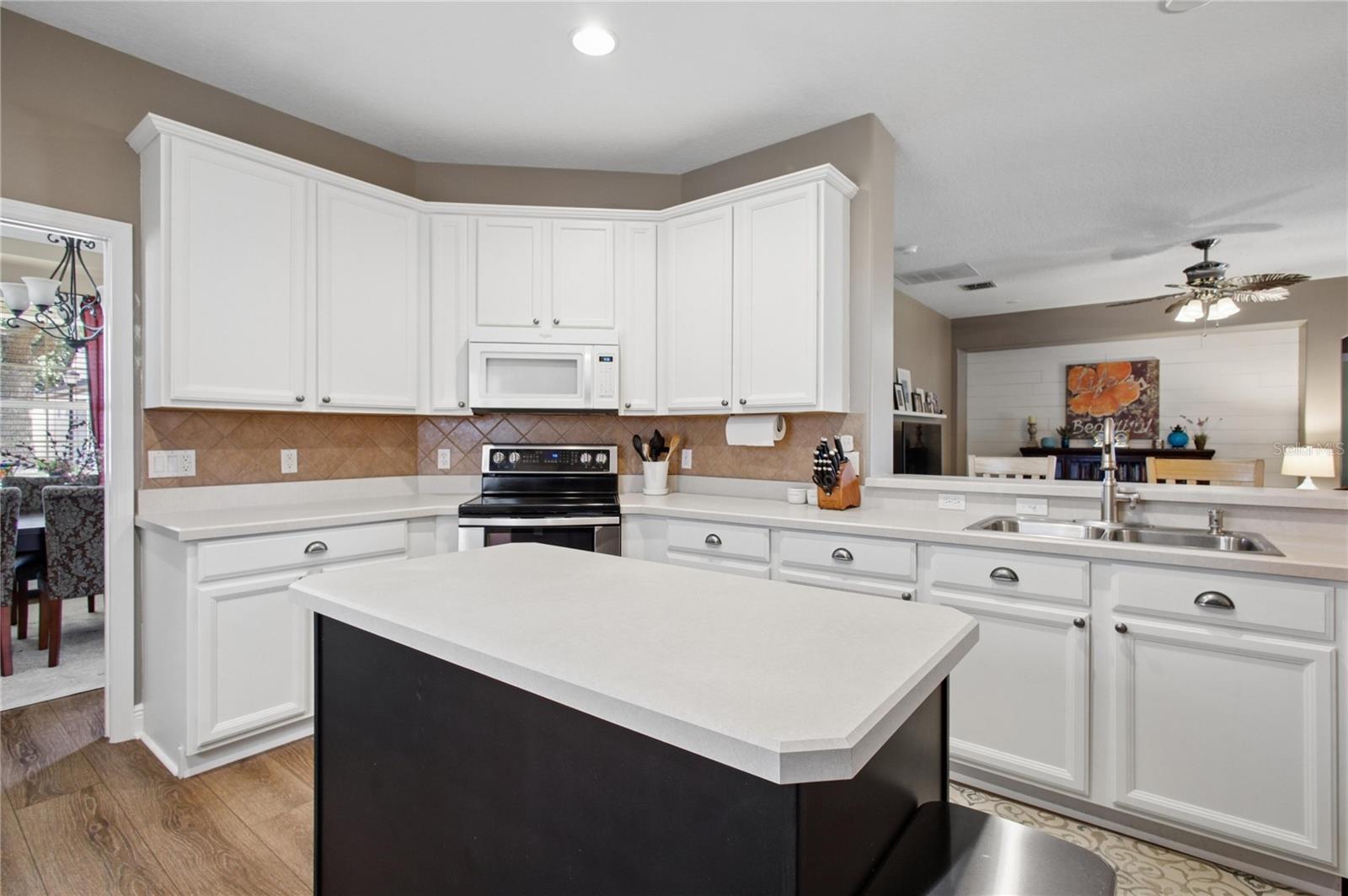 AVALON PARK VILLAGE 04 B-K - Residential