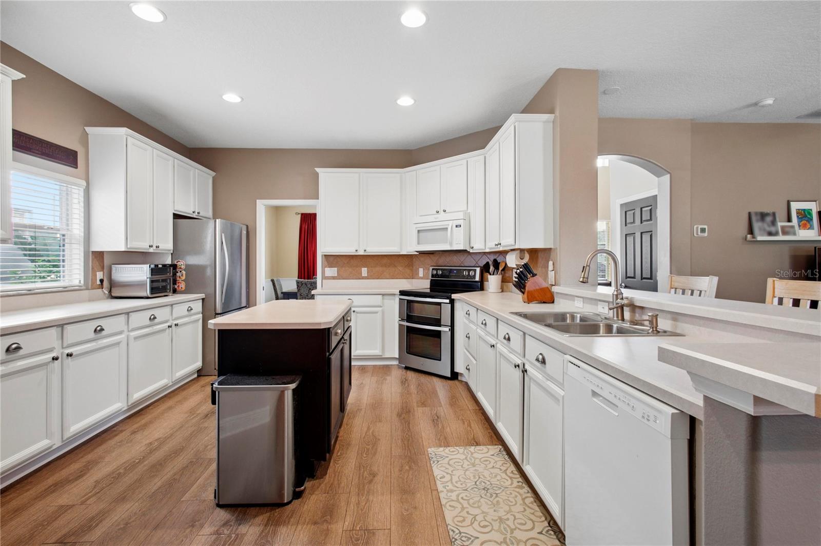 AVALON PARK VILLAGE 04 B-K - Residential