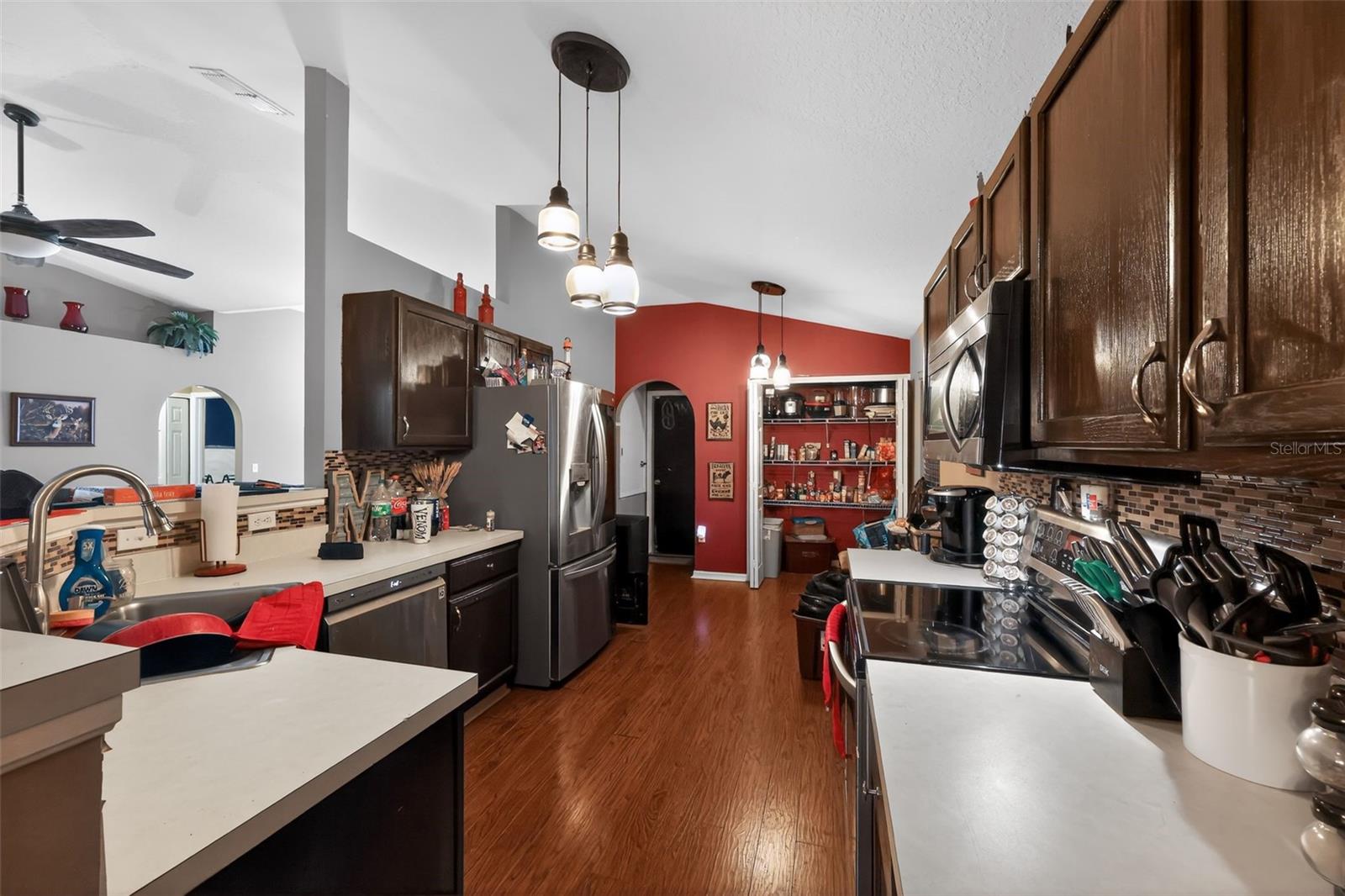 SQUIRES GROVE - Residential