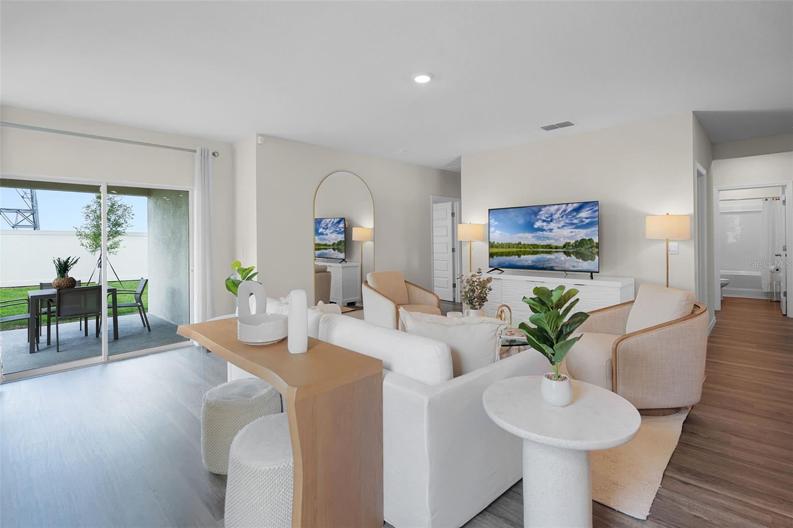 HAMILTON BLUFF - Residential
