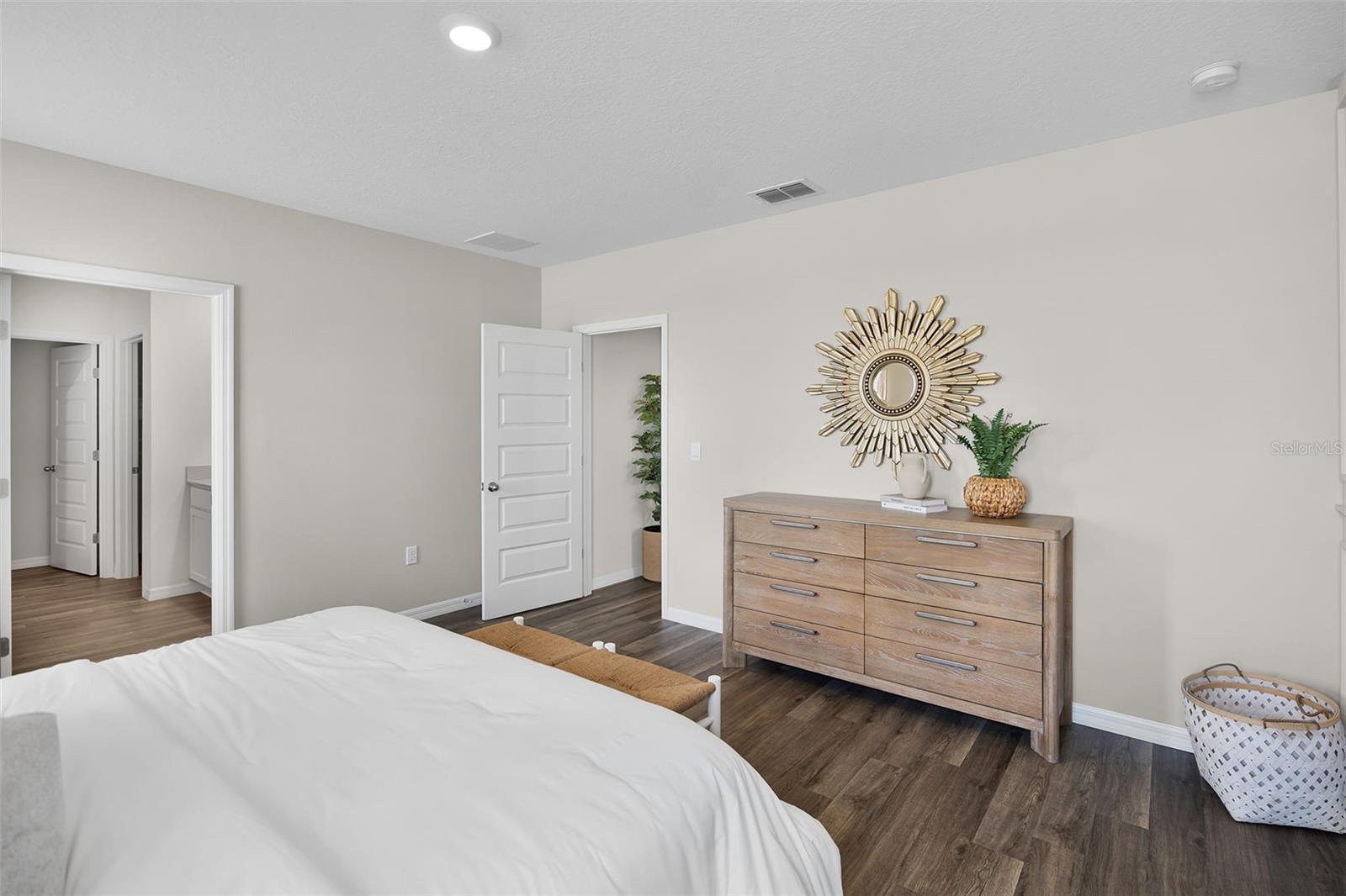 HAMILTON BLUFF - Residential