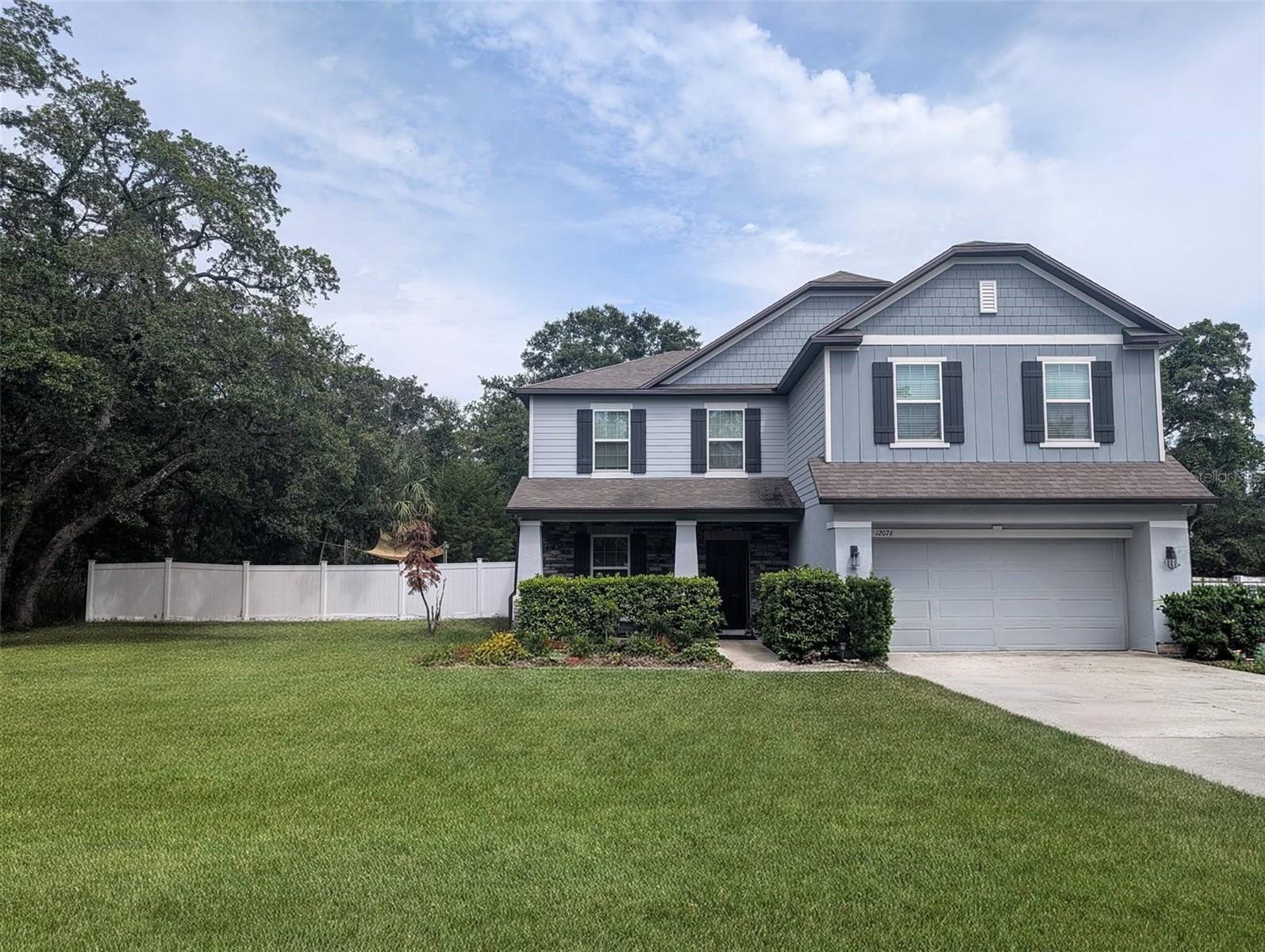ROYAL HIGHLANDS - Residential