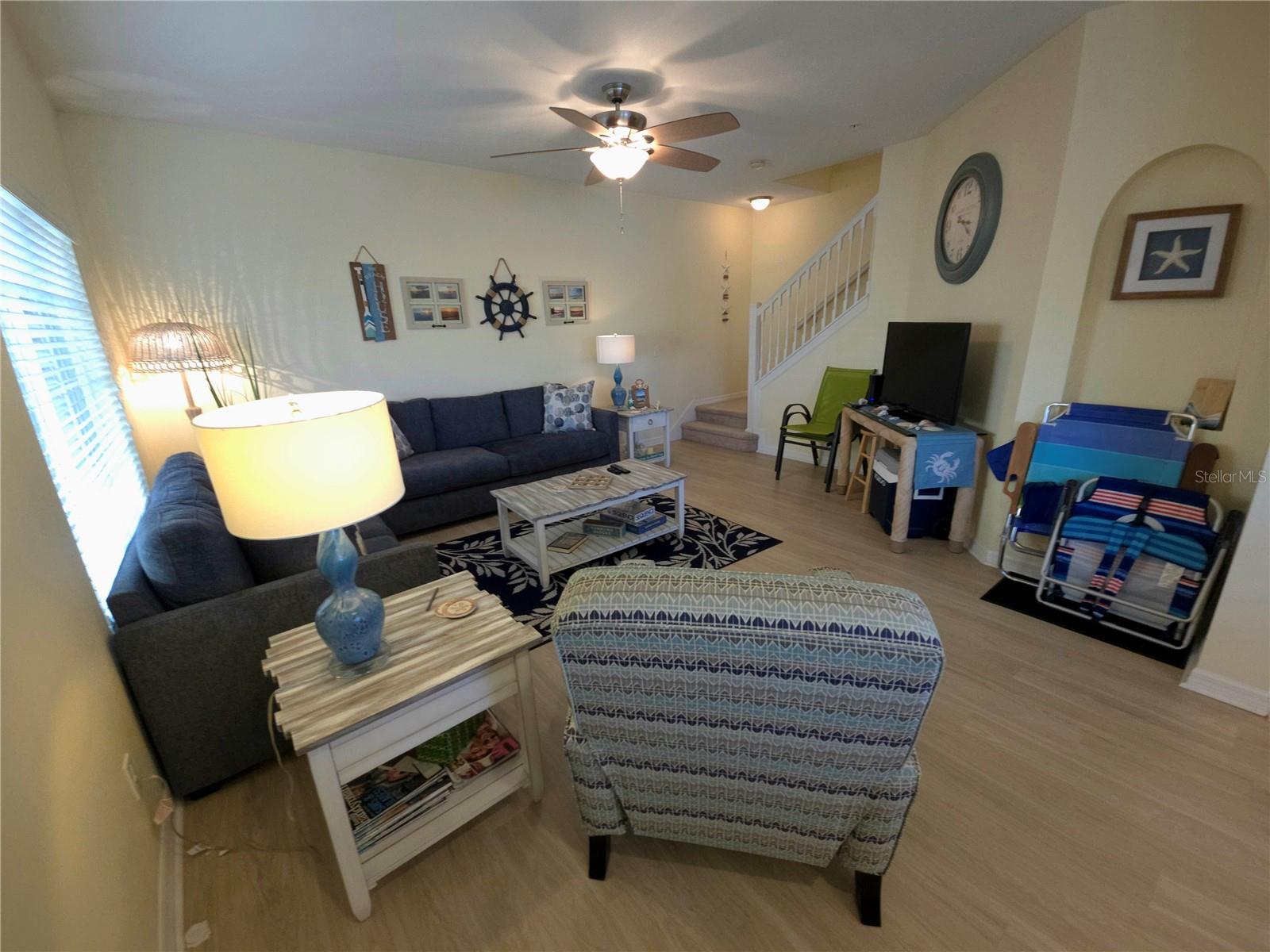 LAKESIDE VILLAGE TOWNHOME - Residential