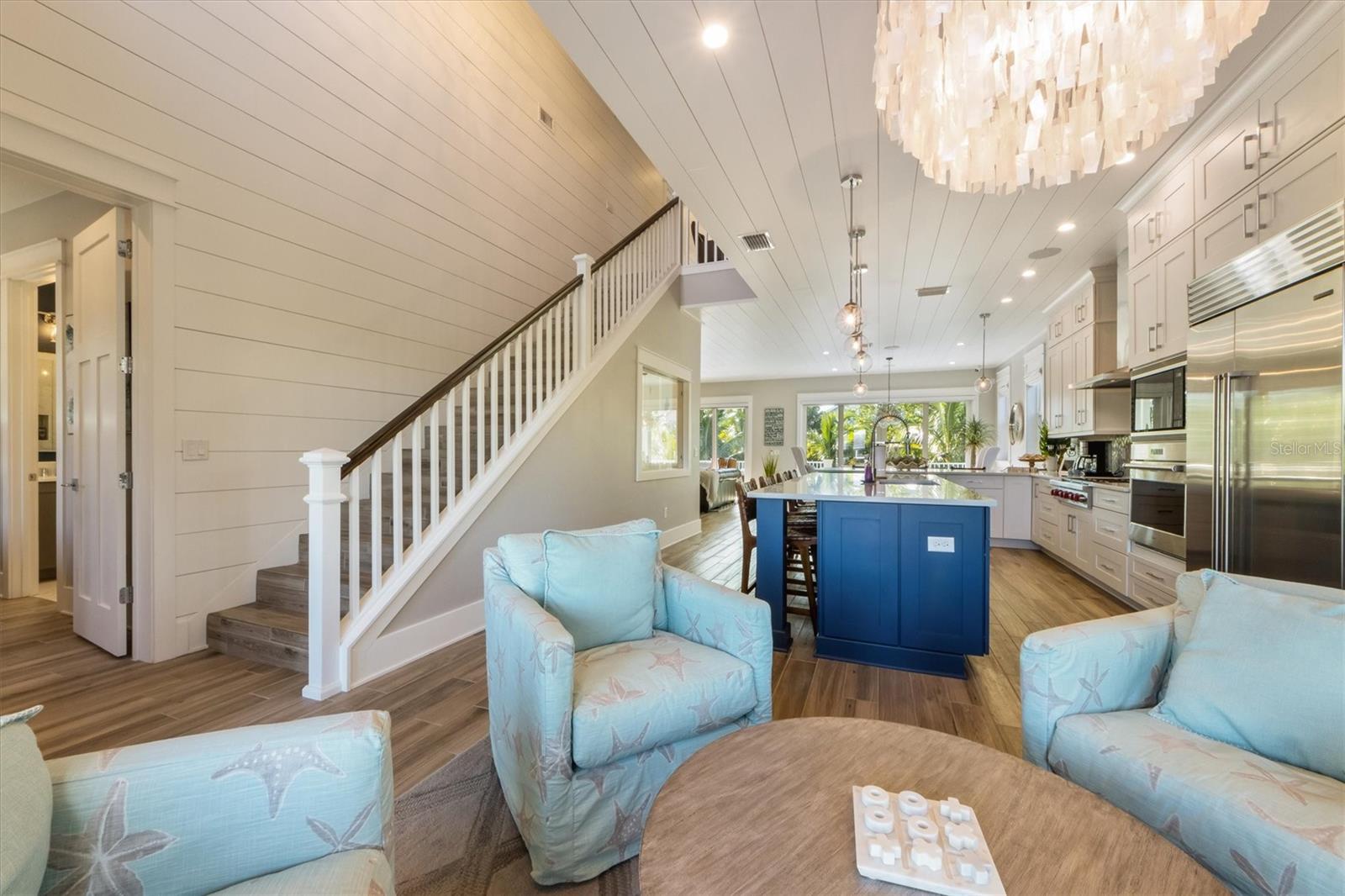 ANNA MARIA BEACH - Residential