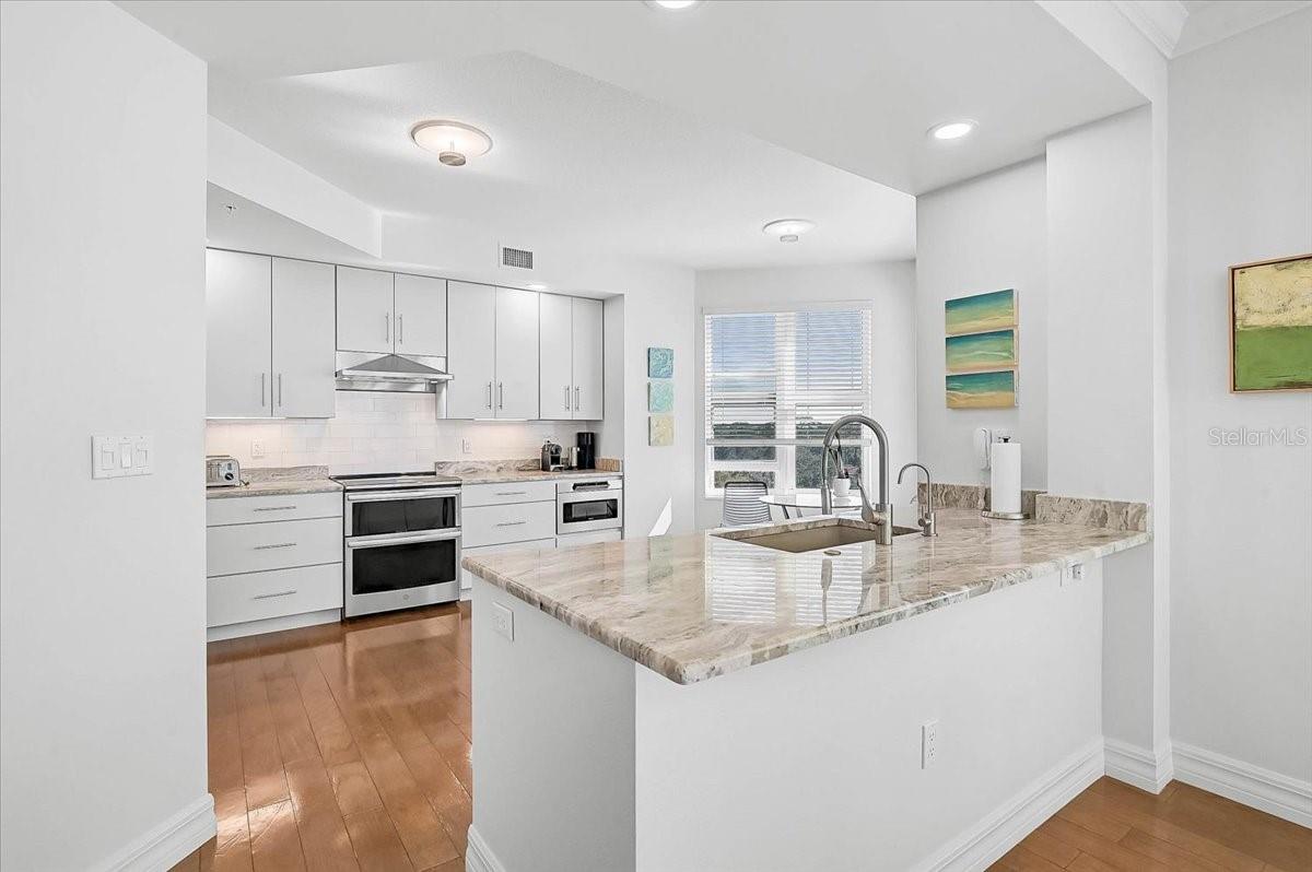 MERIDIAN AT THE OAKS PRESERVE - Residential