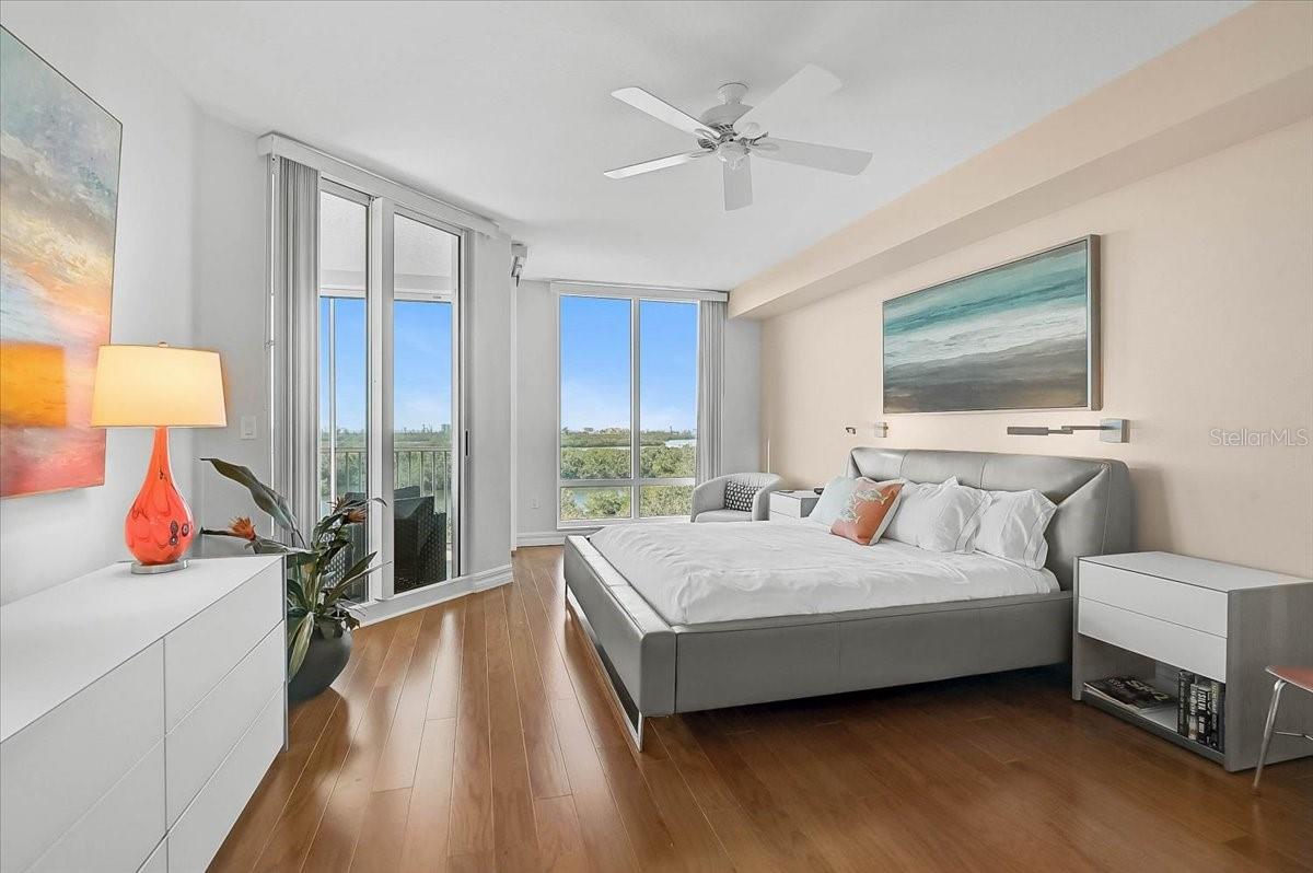 MERIDIAN AT THE OAKS PRESERVE - Residential