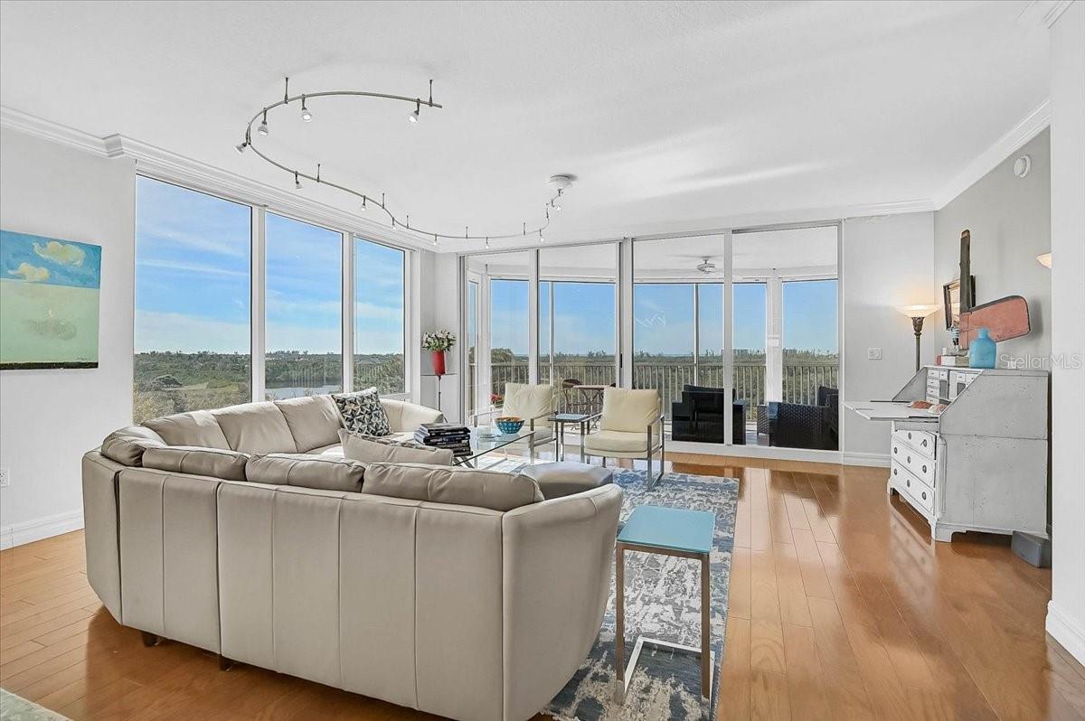 MERIDIAN AT THE OAKS PRESERVE - Residential