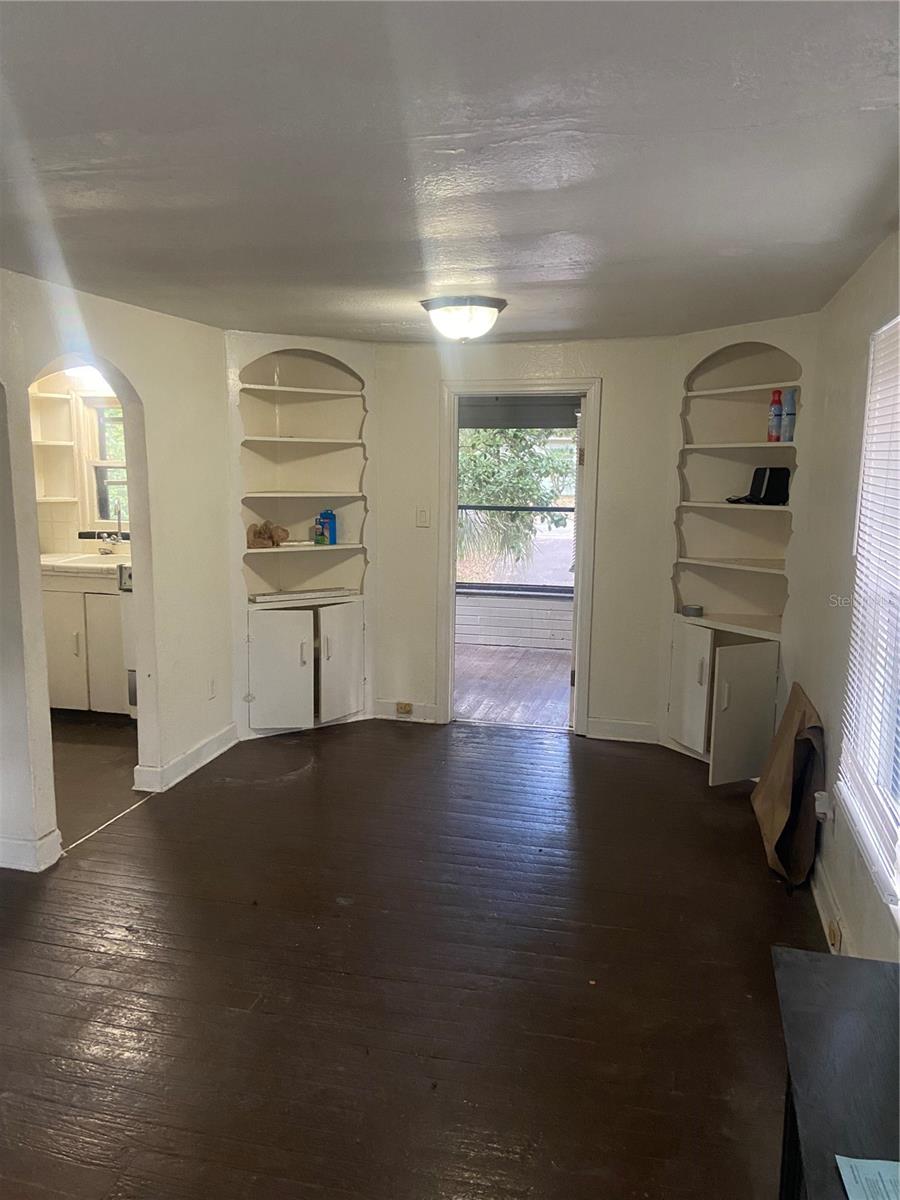 FOREST PARK - Residential Income