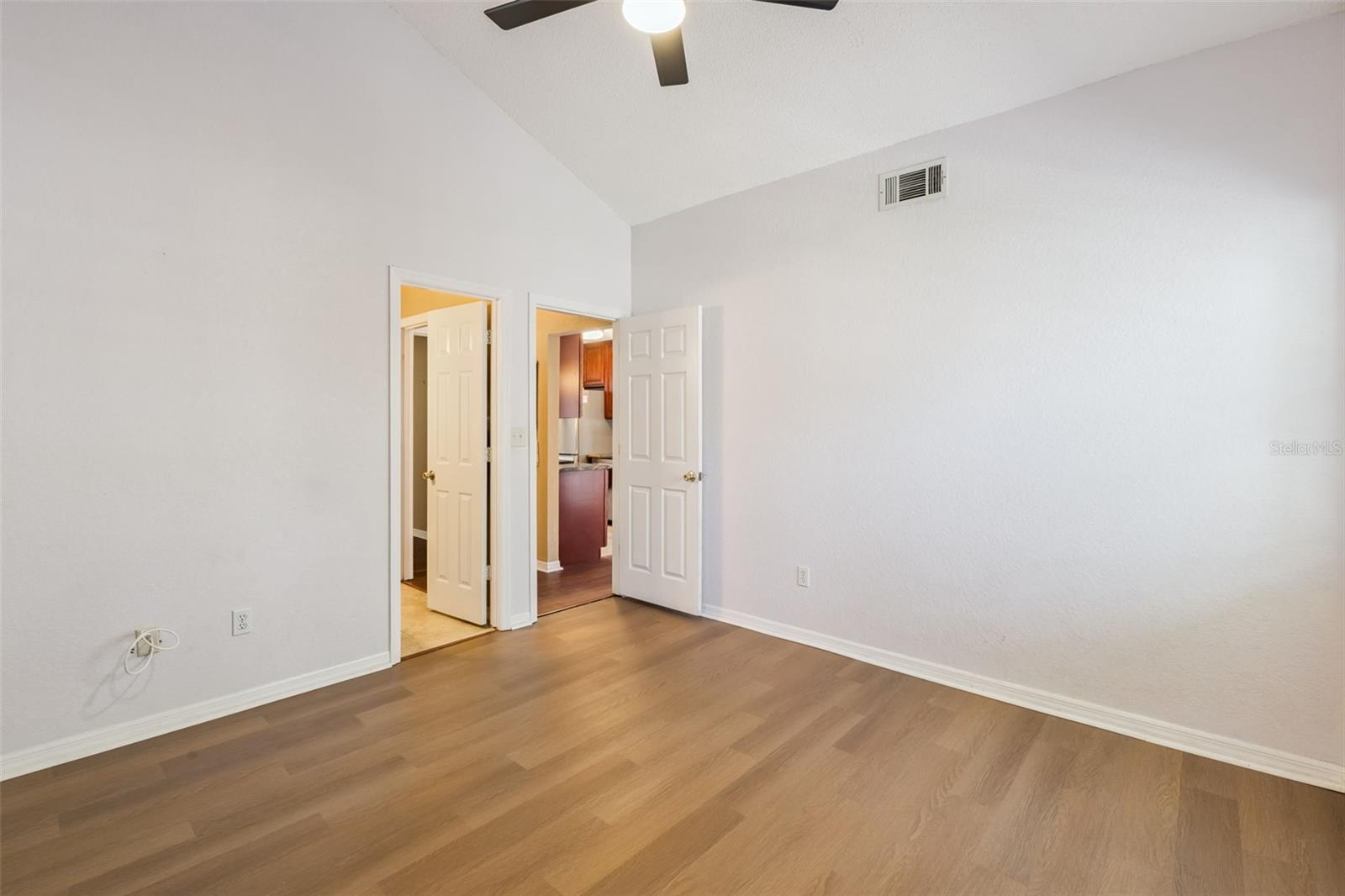 HIDDEN SPGS CONDO - Residential