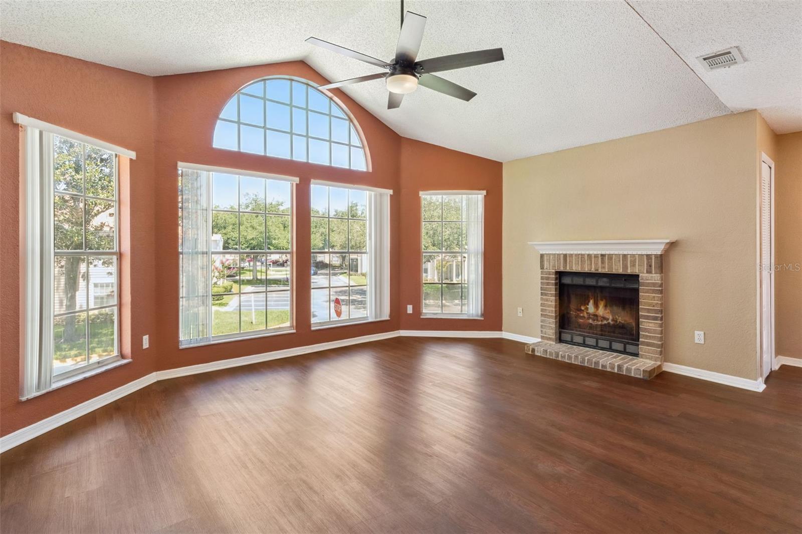 HIDDEN SPGS CONDO - Residential