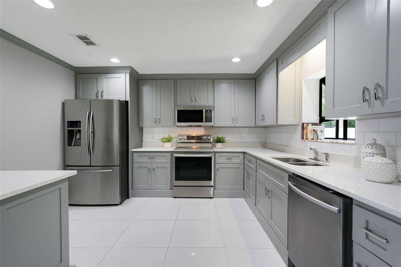 RIVERWOOD VILLAGE - Residential