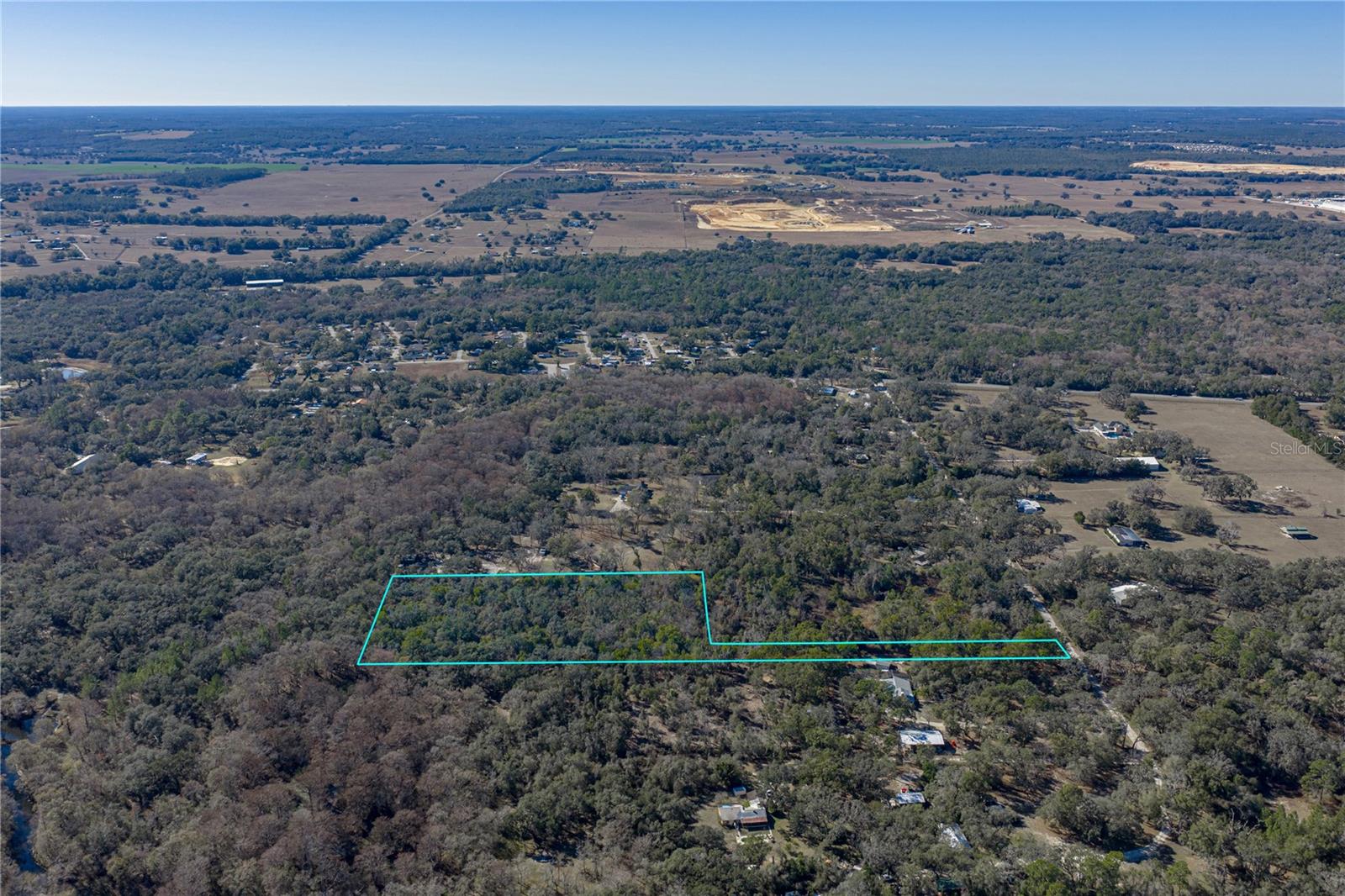 ACREAGE - Land