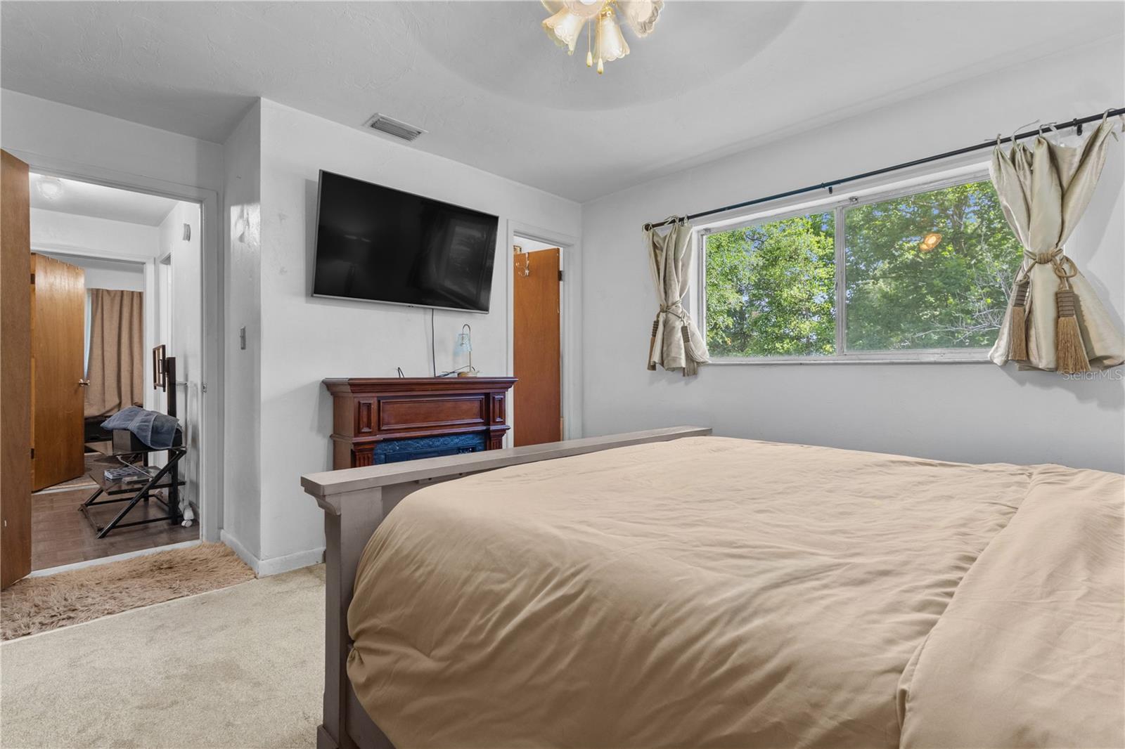 EXECUTIVE HOMES SUB - Residential
