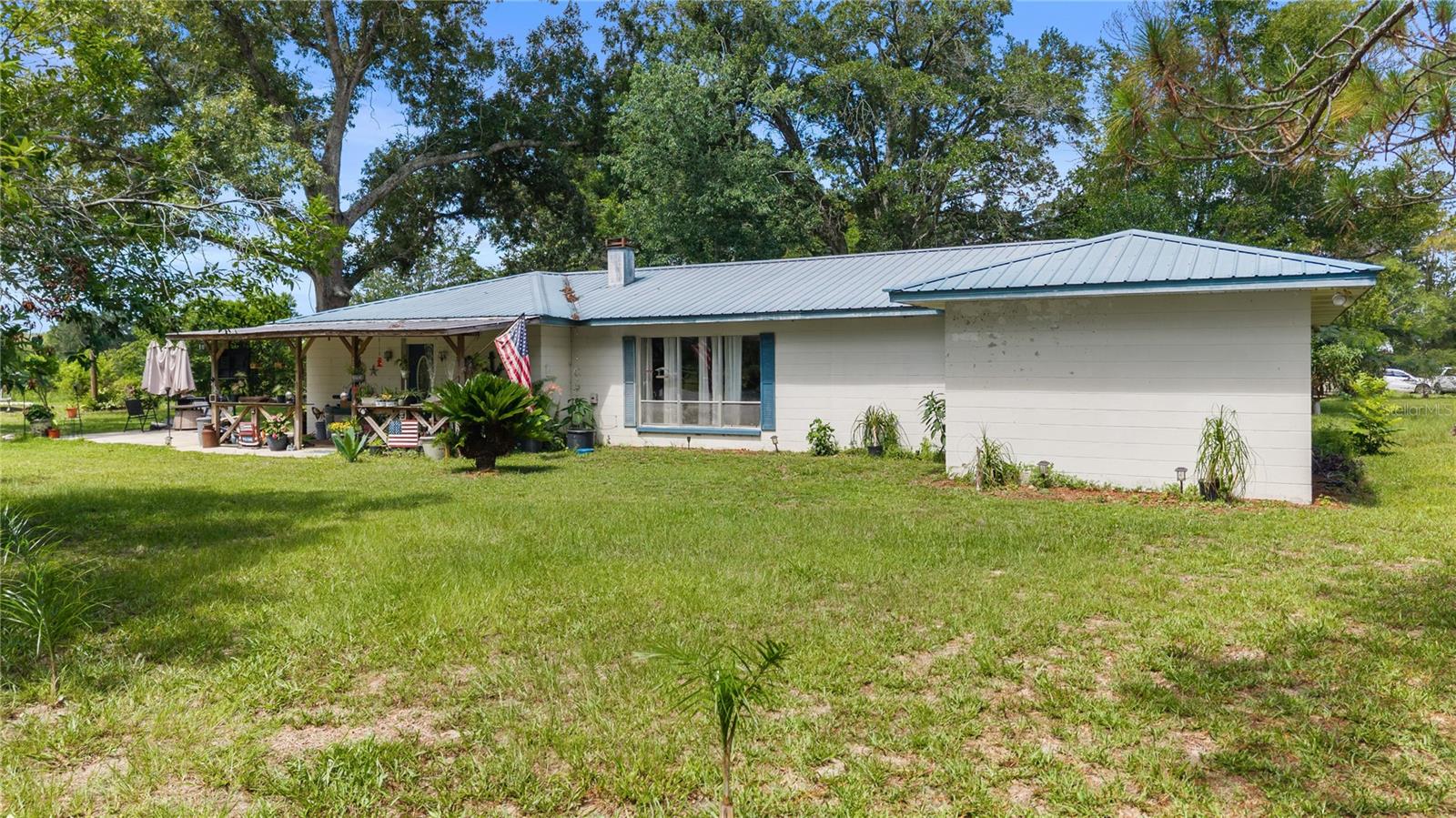 EXECUTIVE HOMES SUB - Residential