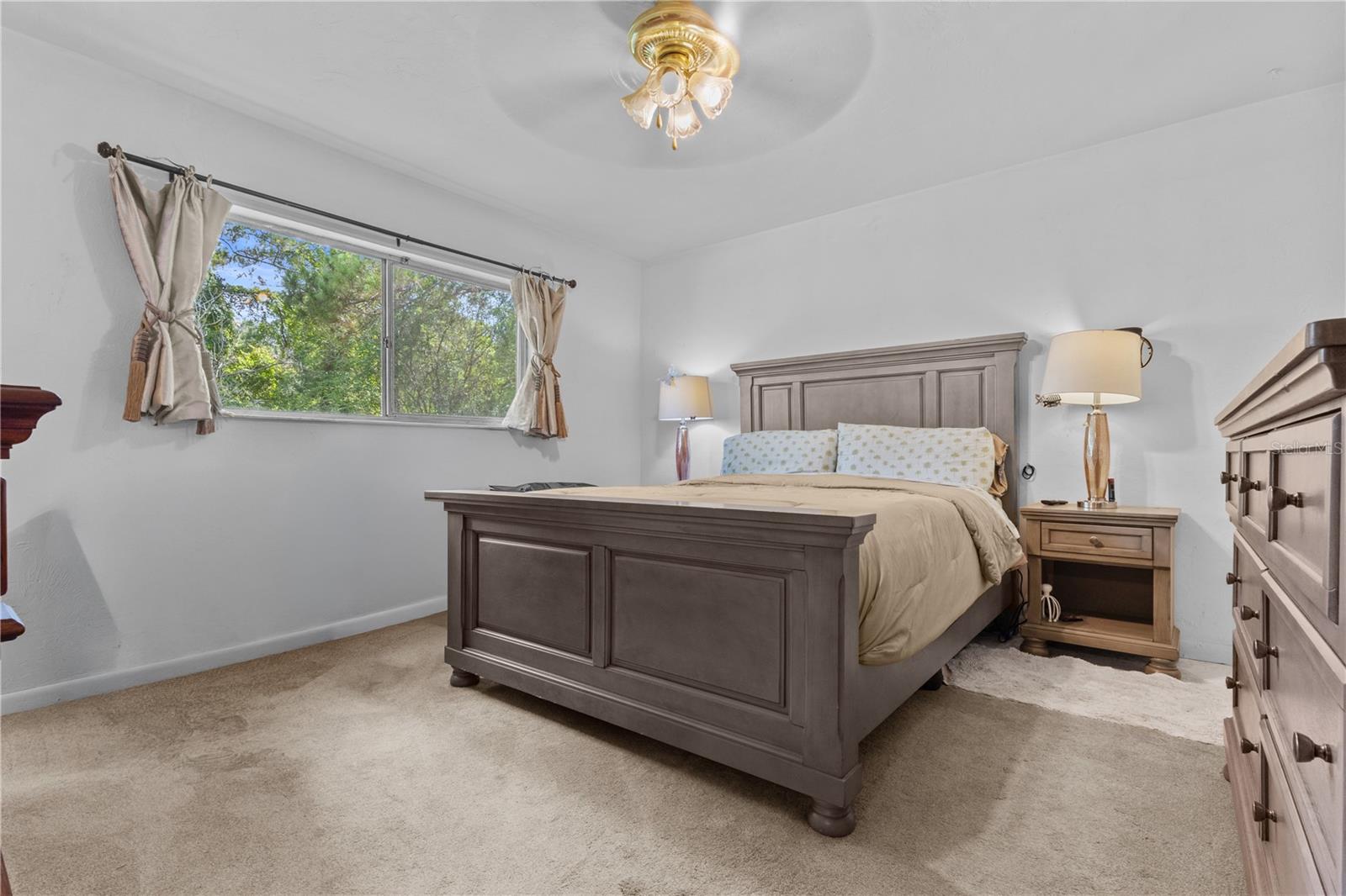 EXECUTIVE HOMES SUB - Residential