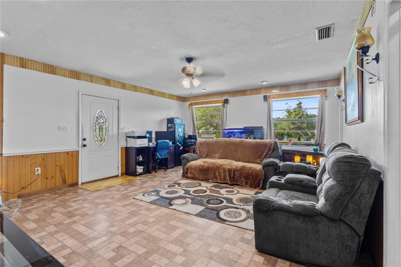 EXECUTIVE HOMES SUB - Residential