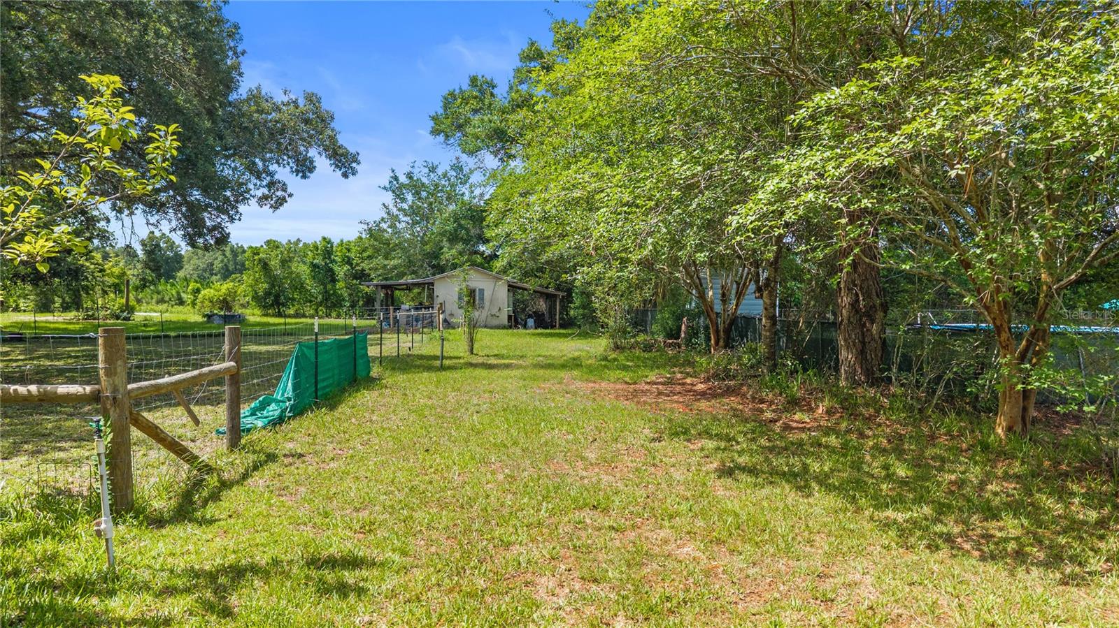 EXECUTIVE HOMES SUB - Residential