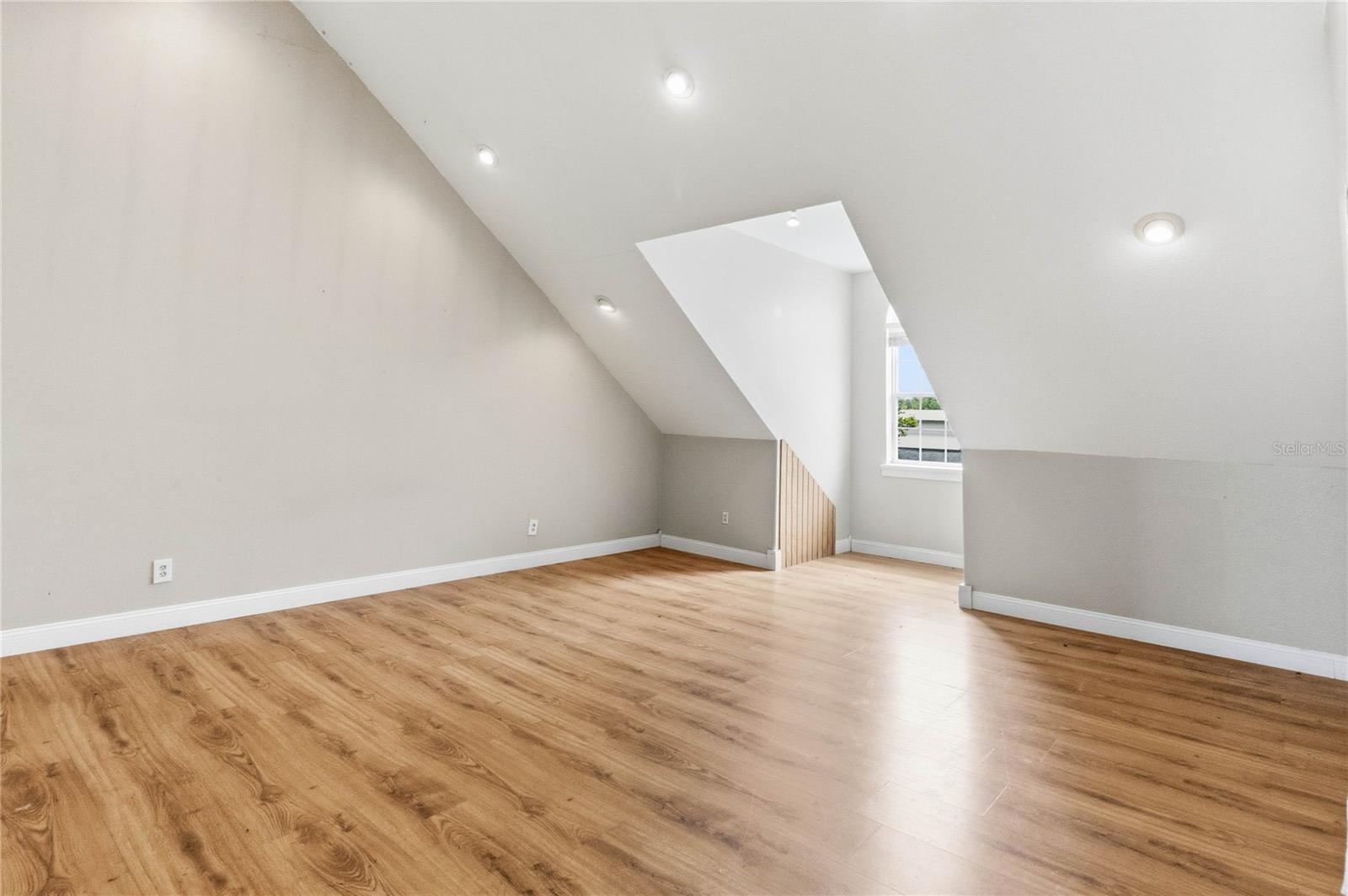 WEKIVA ESTATES - Residential