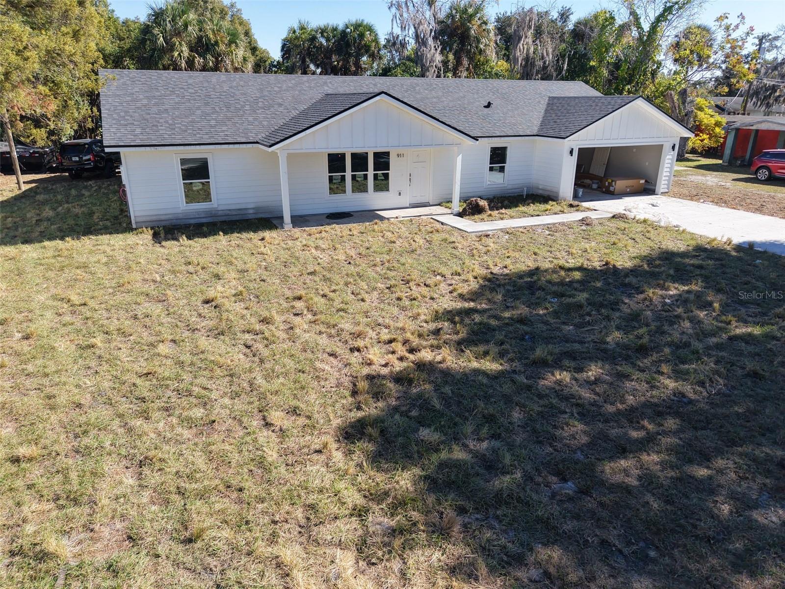 INTERLACHEN LAKES ESTATES - Residential