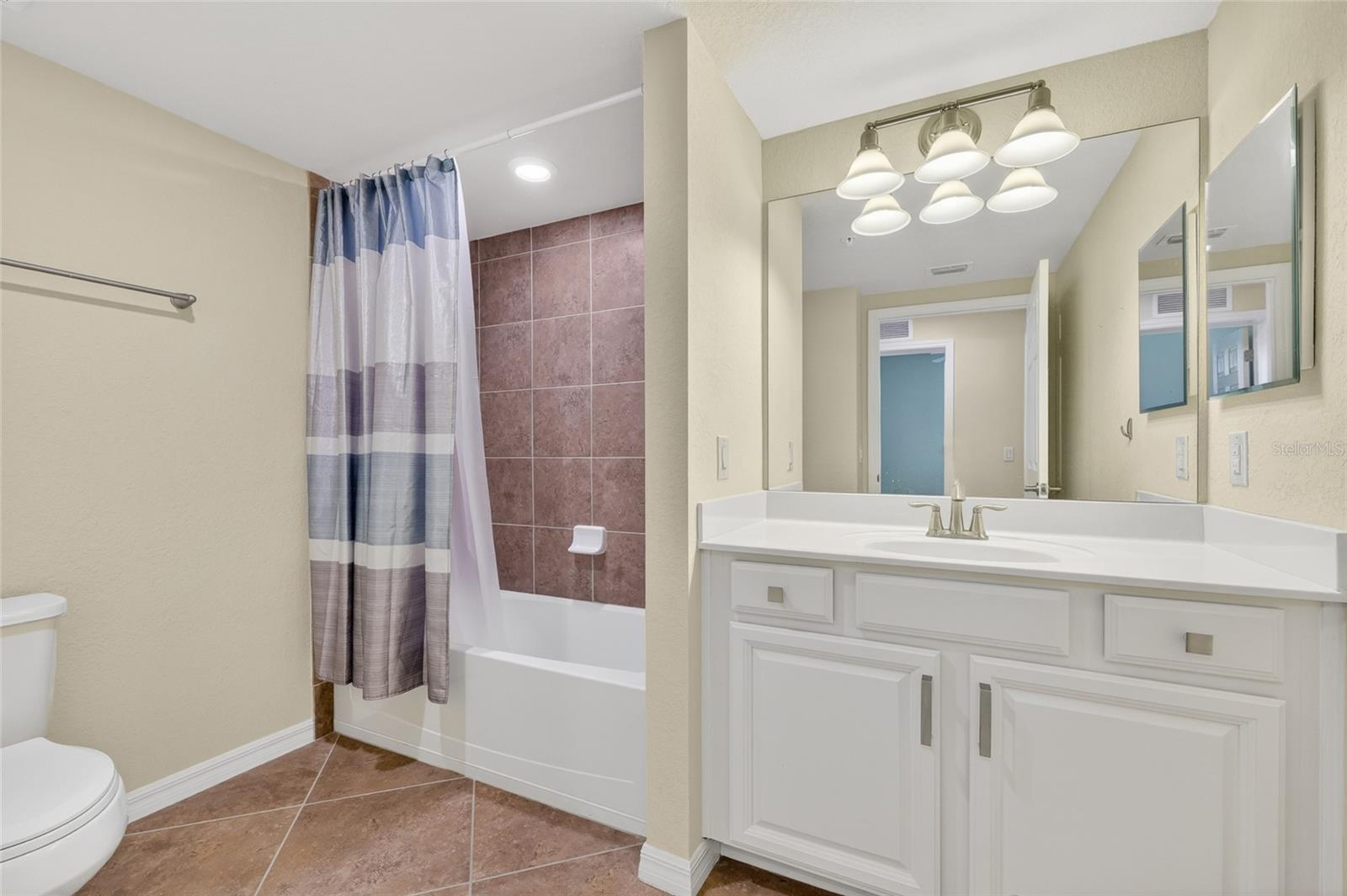 COACH HOMES 1 AT GRAN PARADISO - Residential