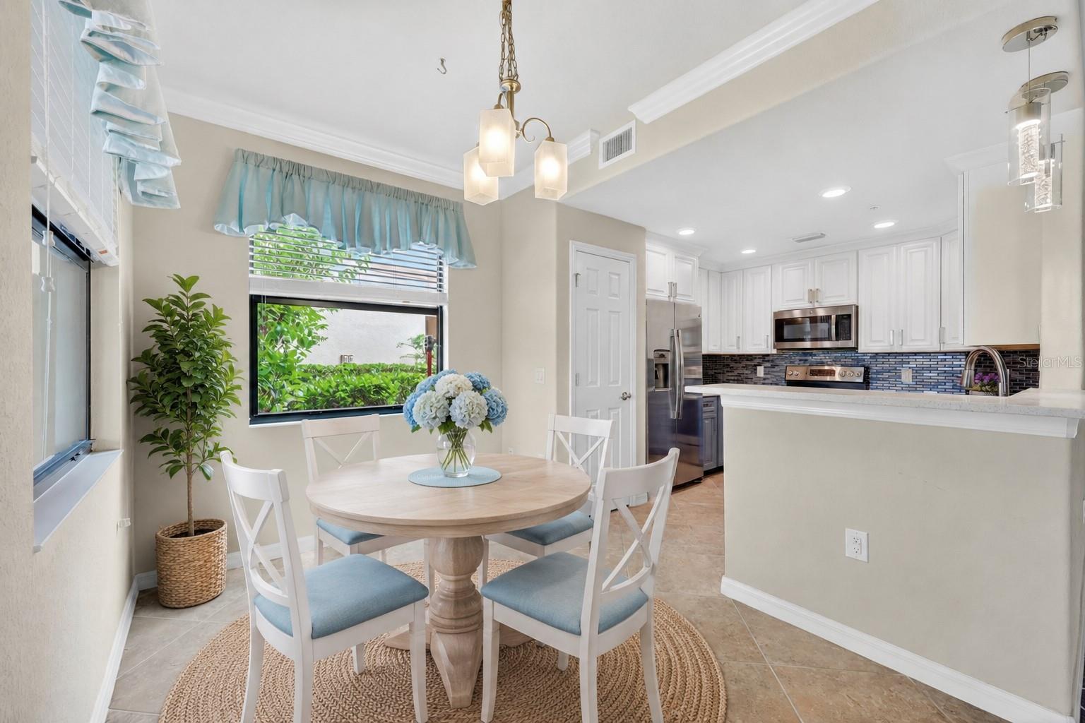 COACH HOMES 1 AT GRAN PARADISO - Residential