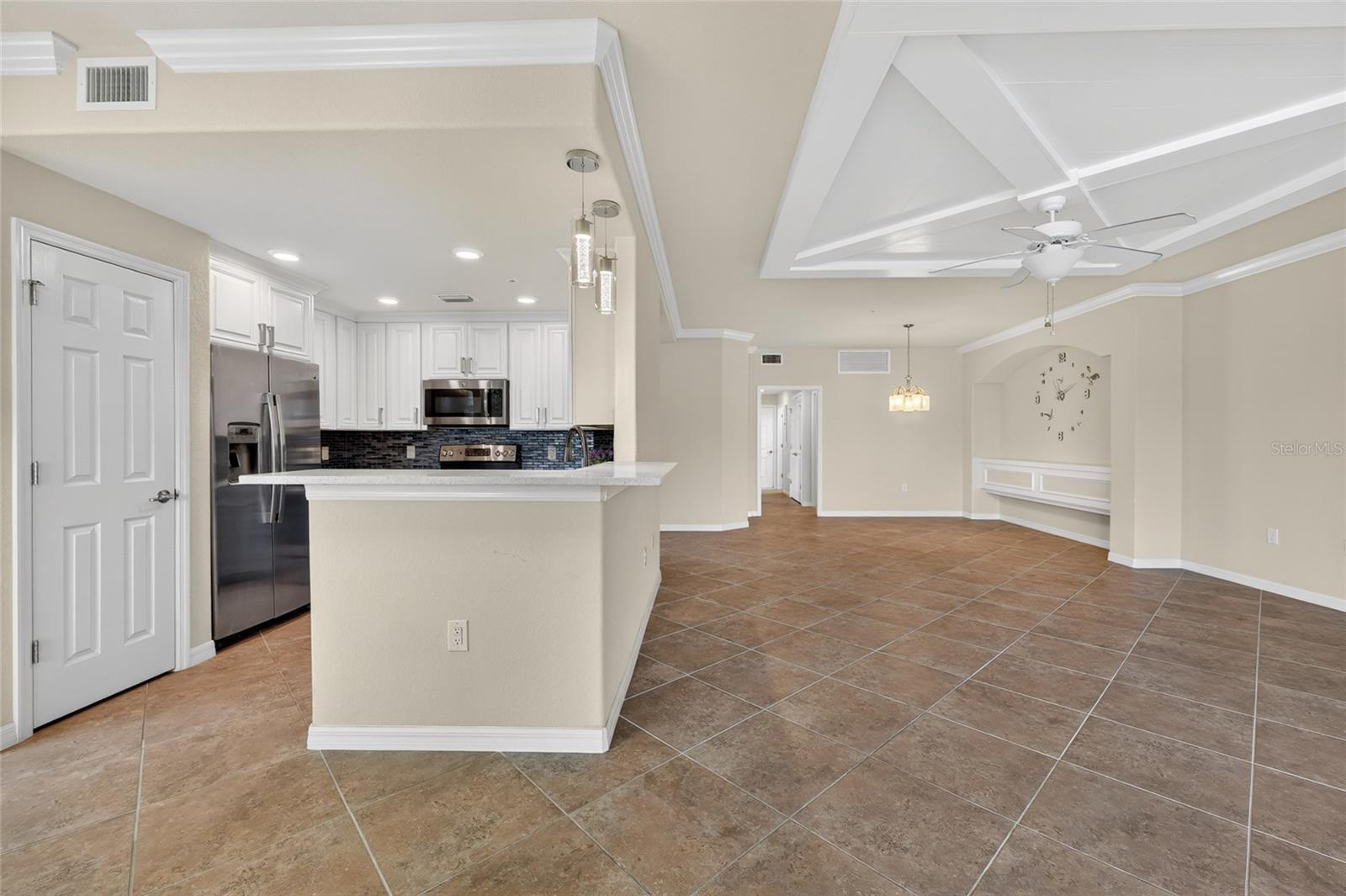 COACH HOMES 1 AT GRAN PARADISO - Residential