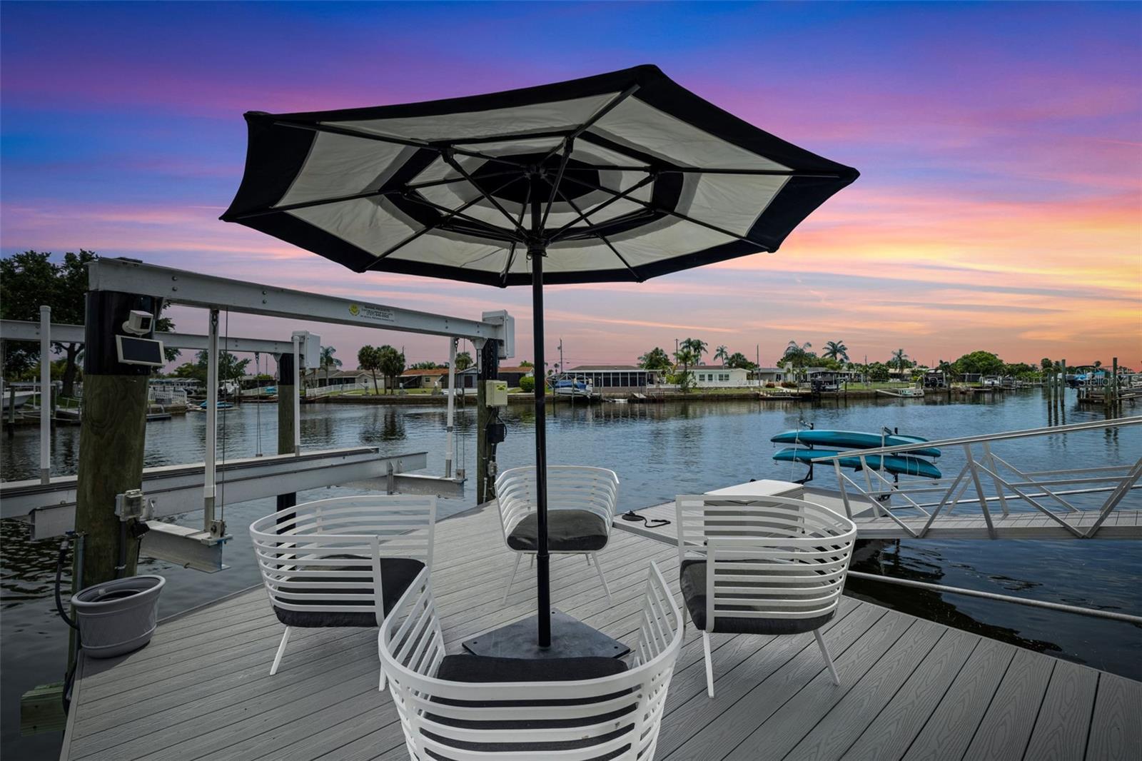 FLOR A MAR - Residential