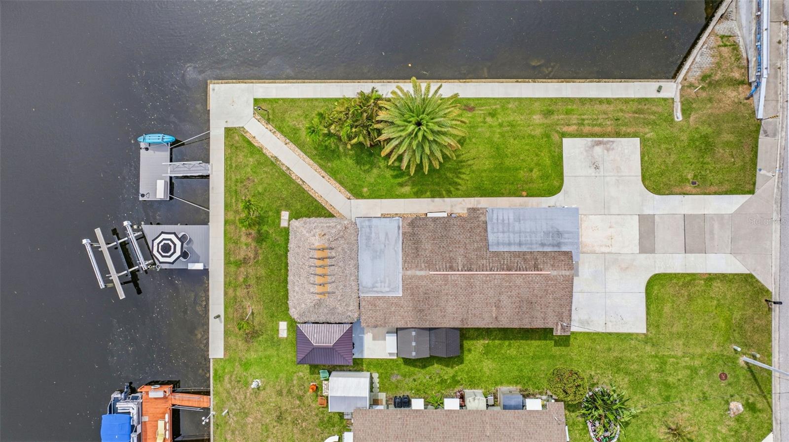 FLOR A MAR - Residential